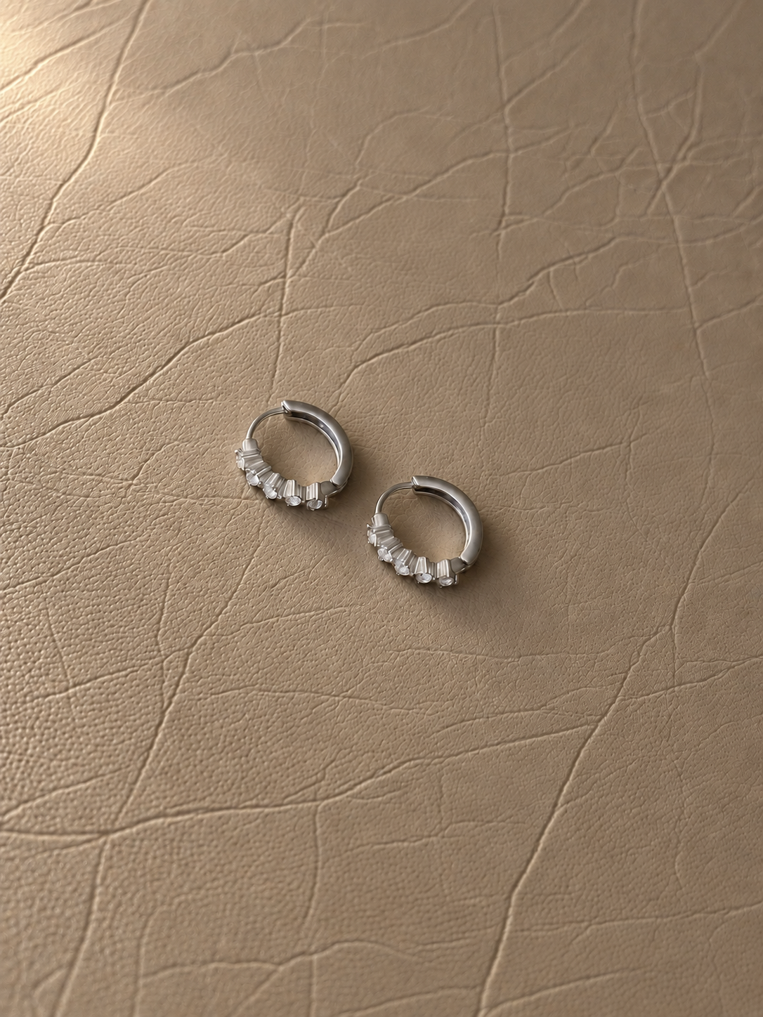 Facet Huggie Earrings - EIR09