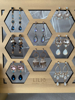 Display 09