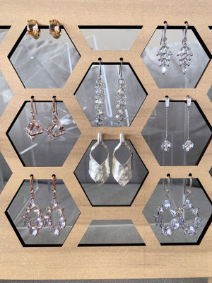 Display 06