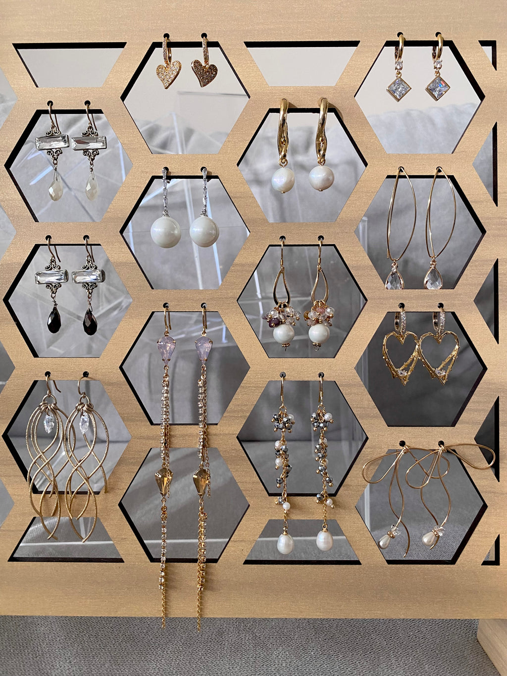 Display 02