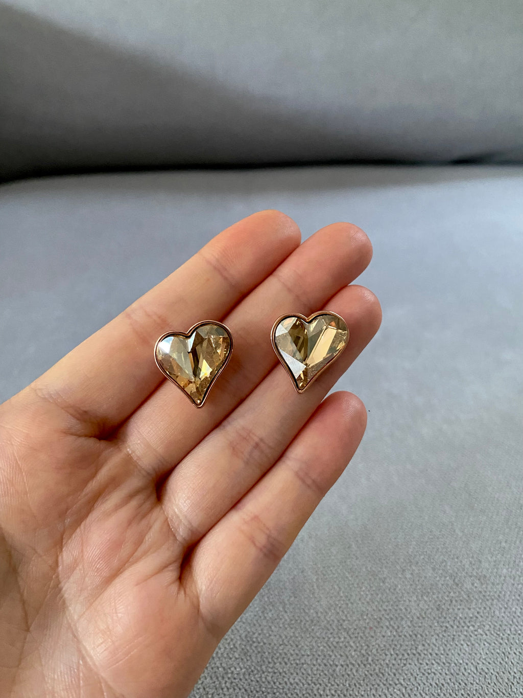 Swarovski Heart Stud Earrings - Golden shadow