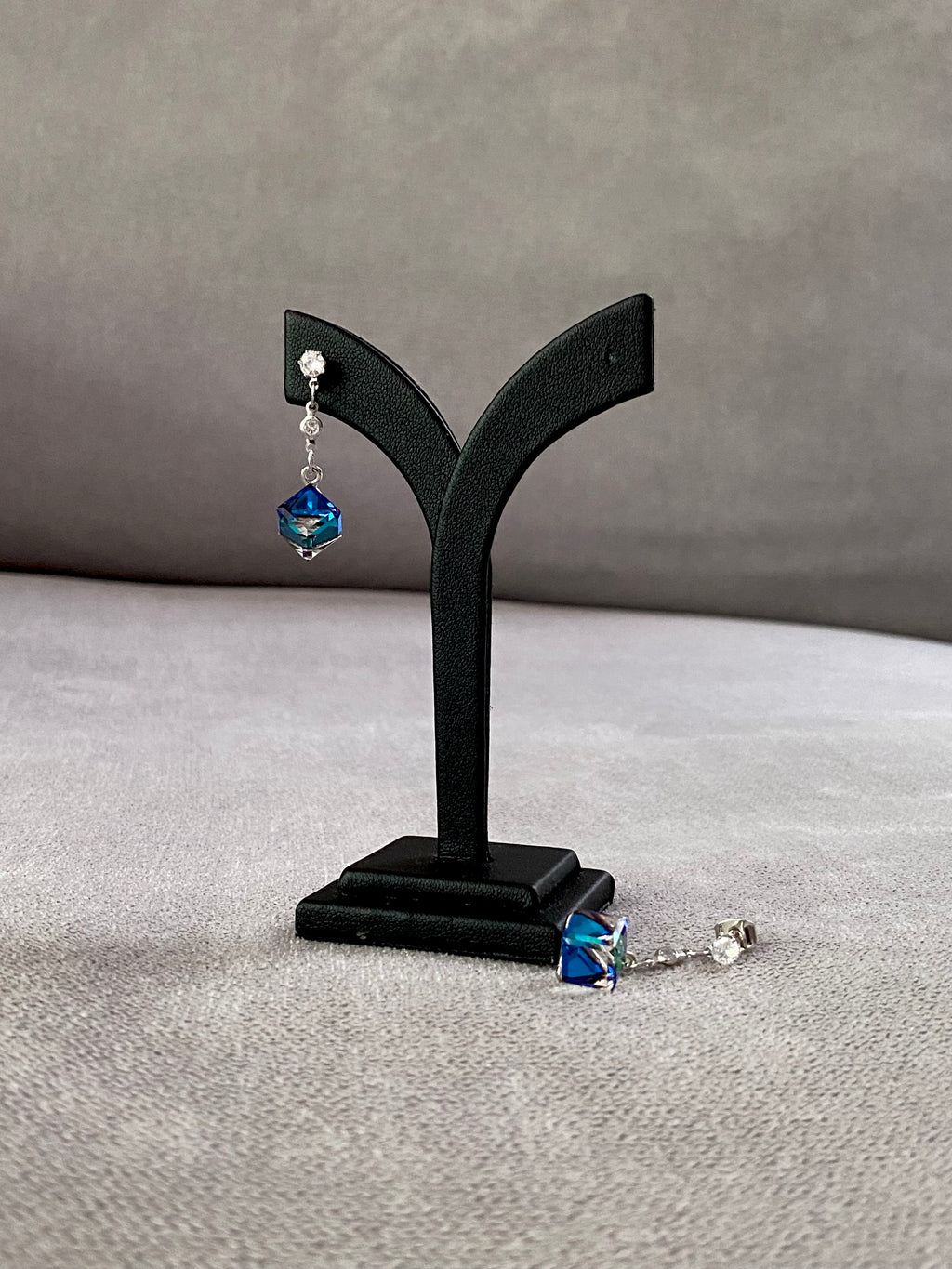 Swarovski Drop Earrings (3 colors)