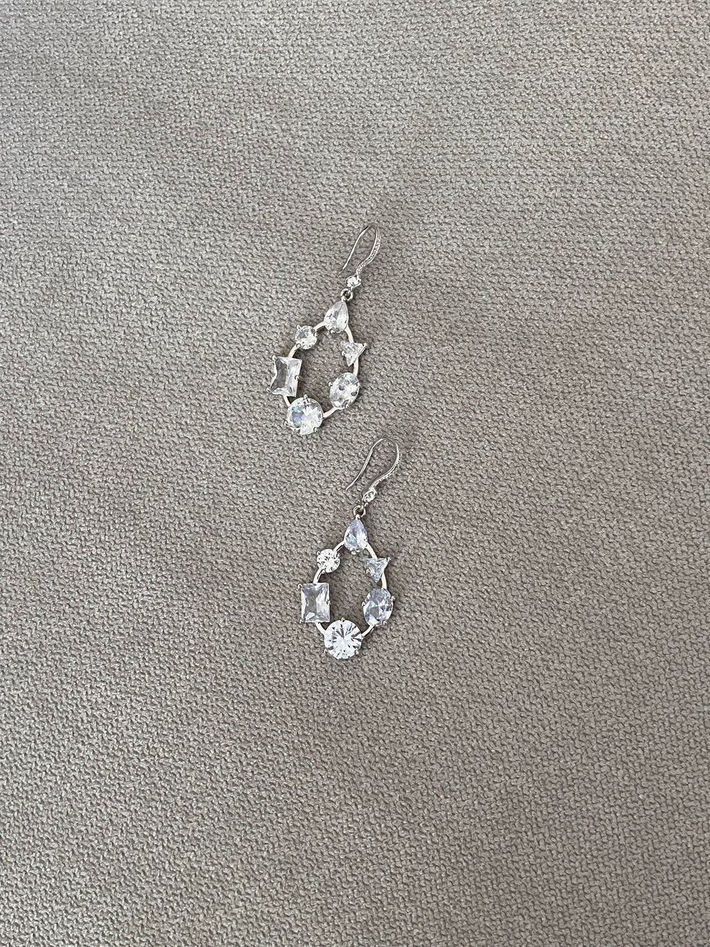 AUR108F16 (2 colours)