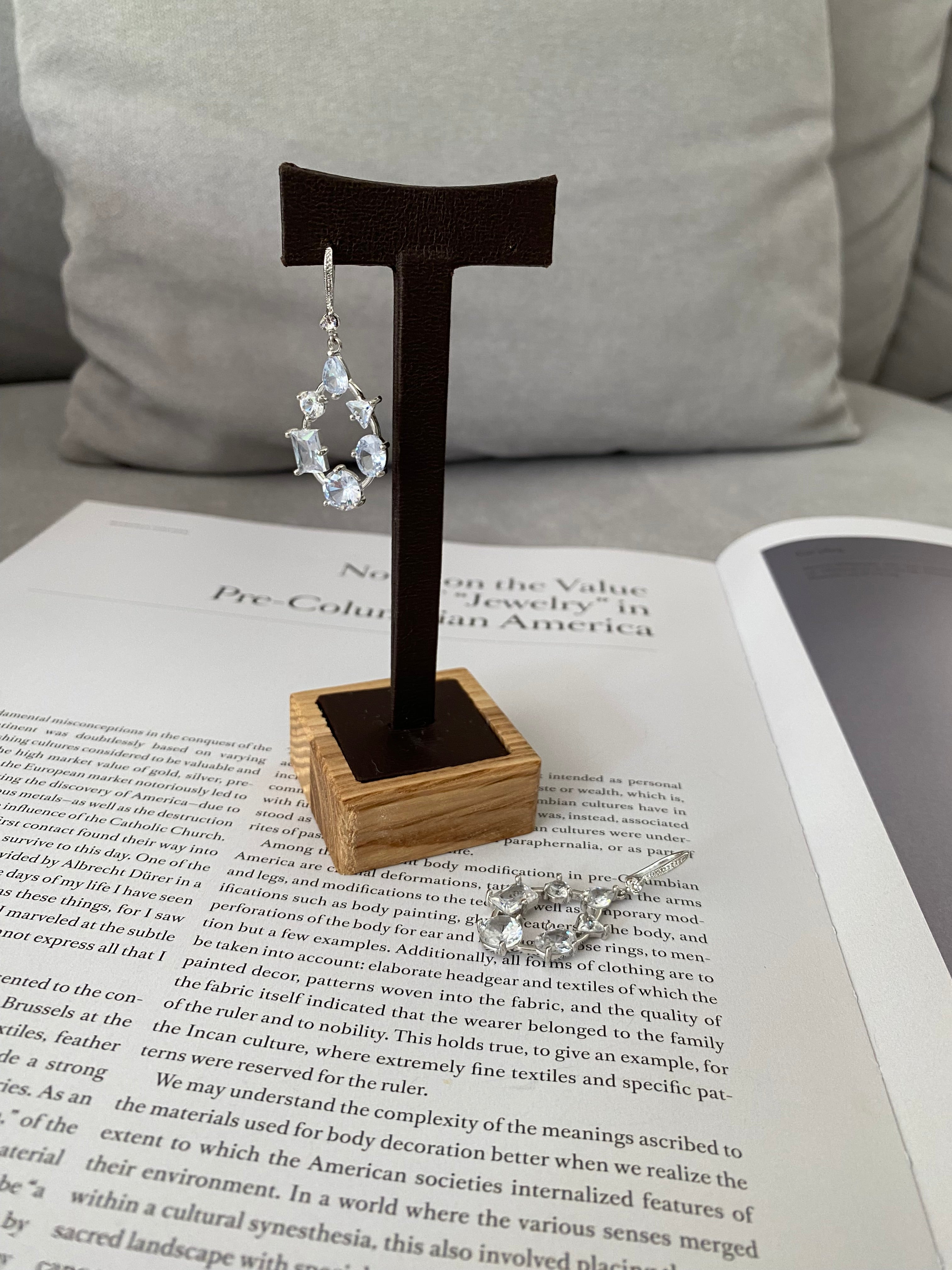 AUR108F16 (2 colours)