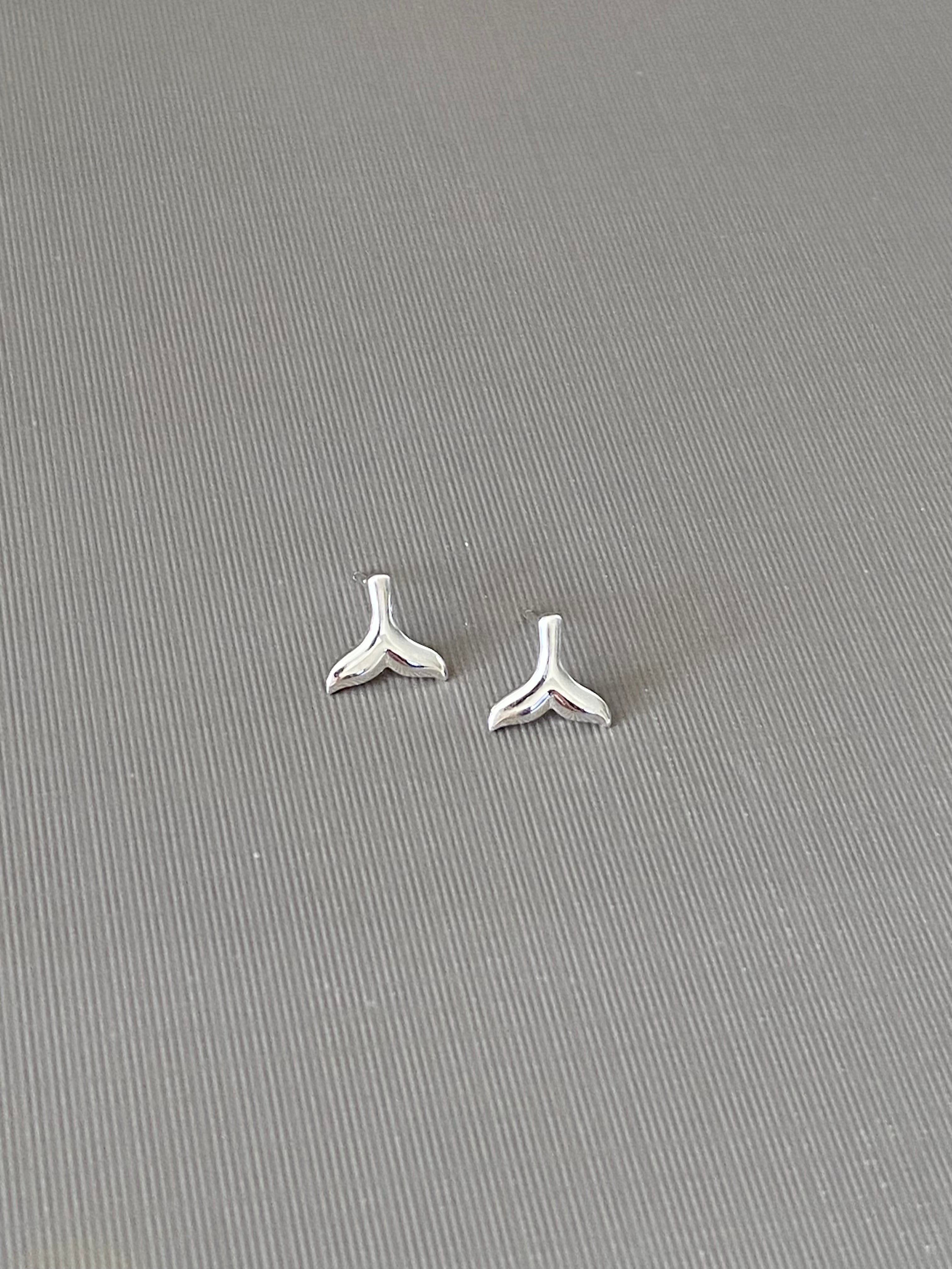 Fish Tail Stud Earrings