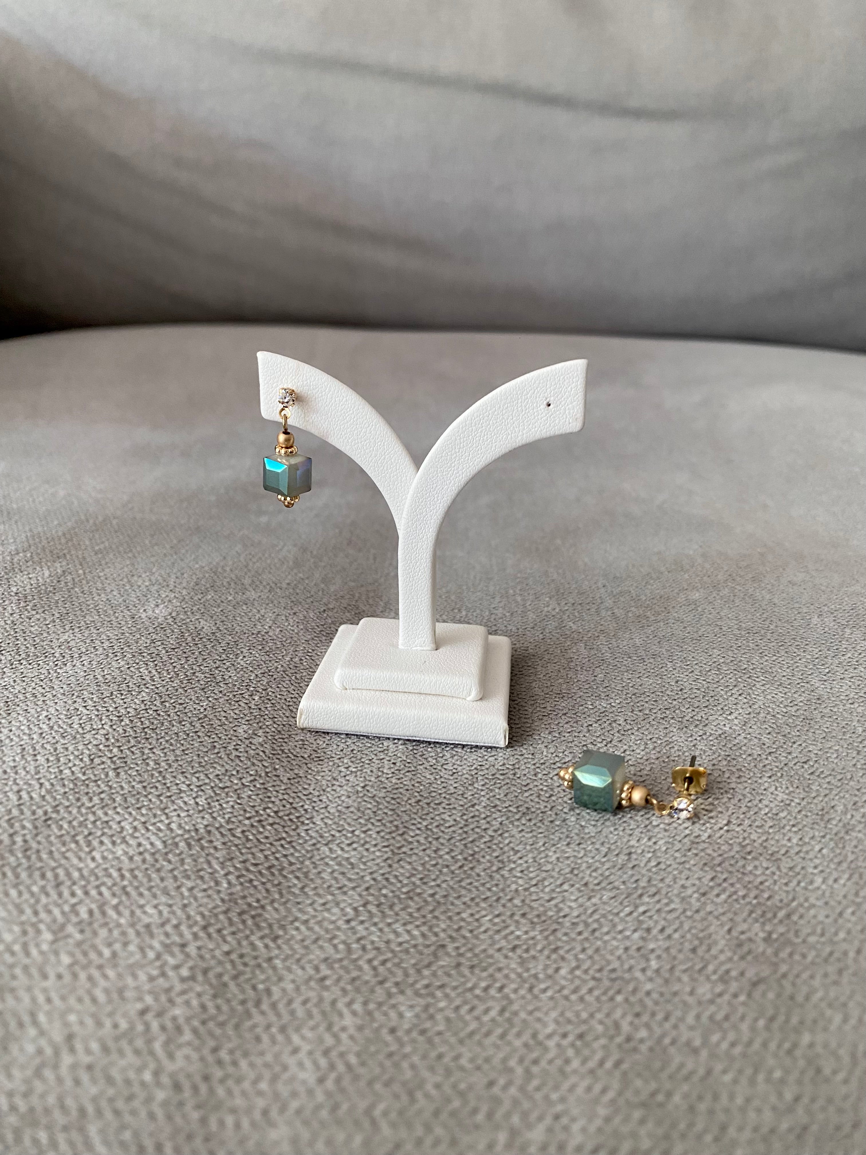 EST67F11 (3 colours)