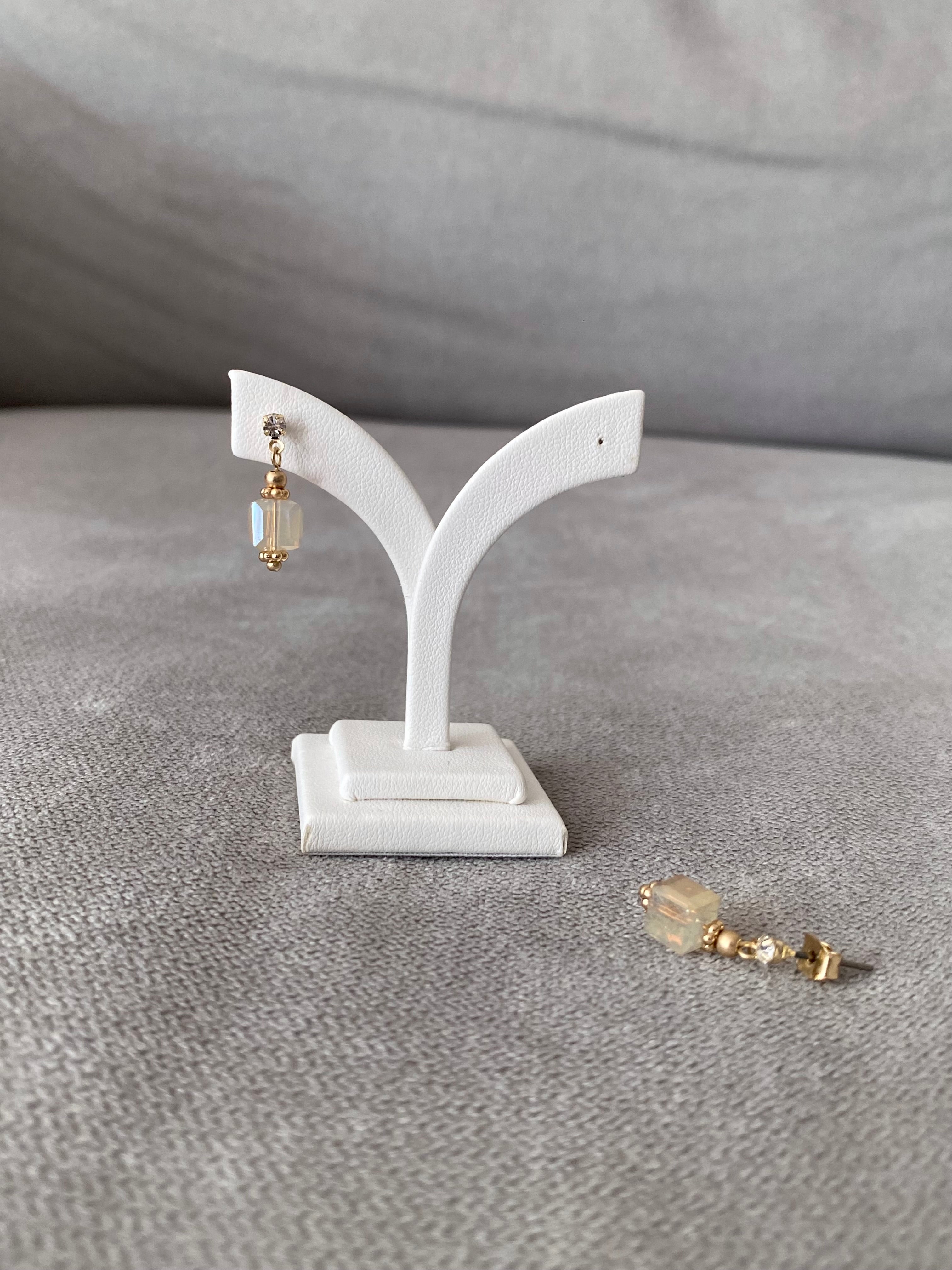 EST67F11 (3 colours)