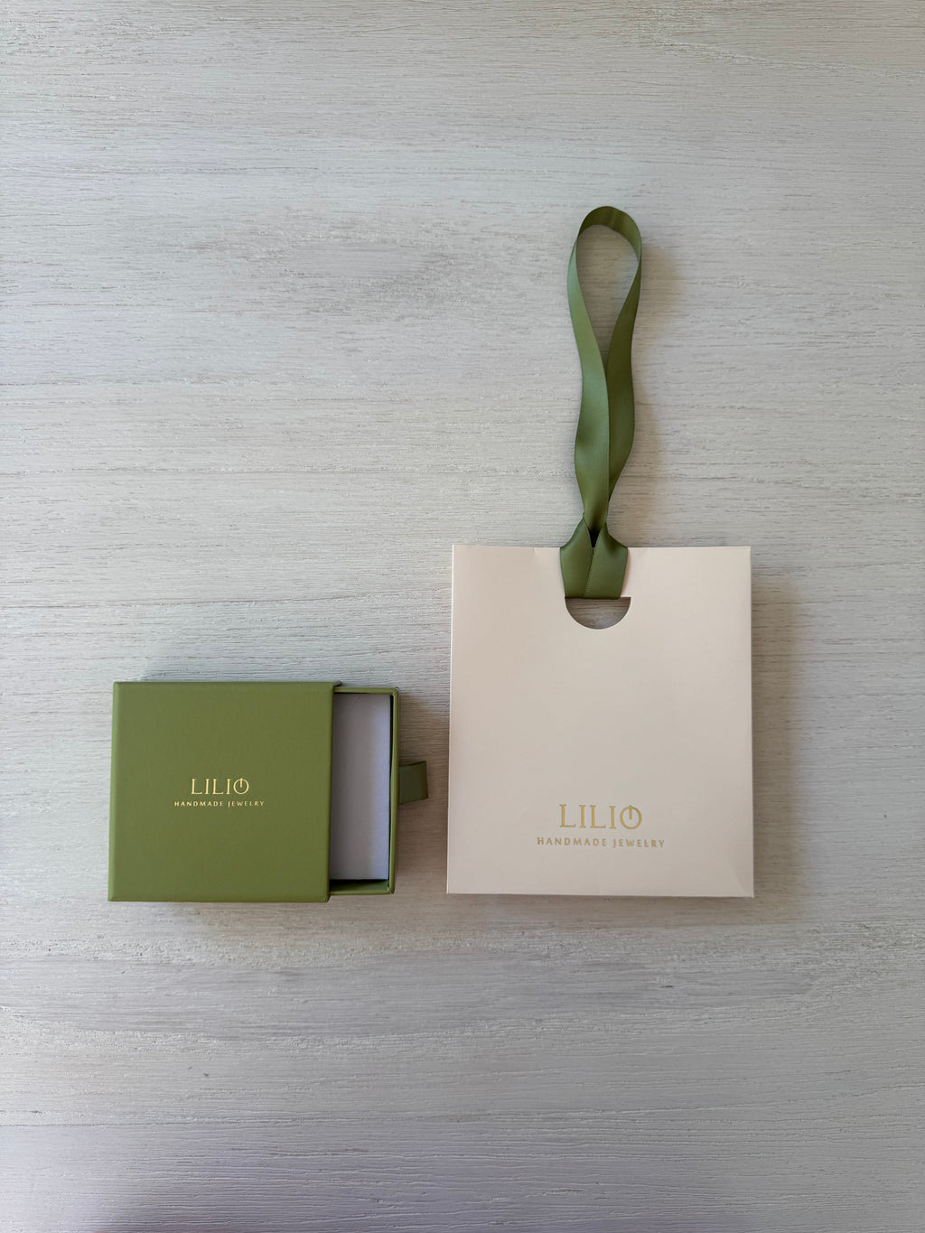 Gift Box - Green (9cm x 9cm)