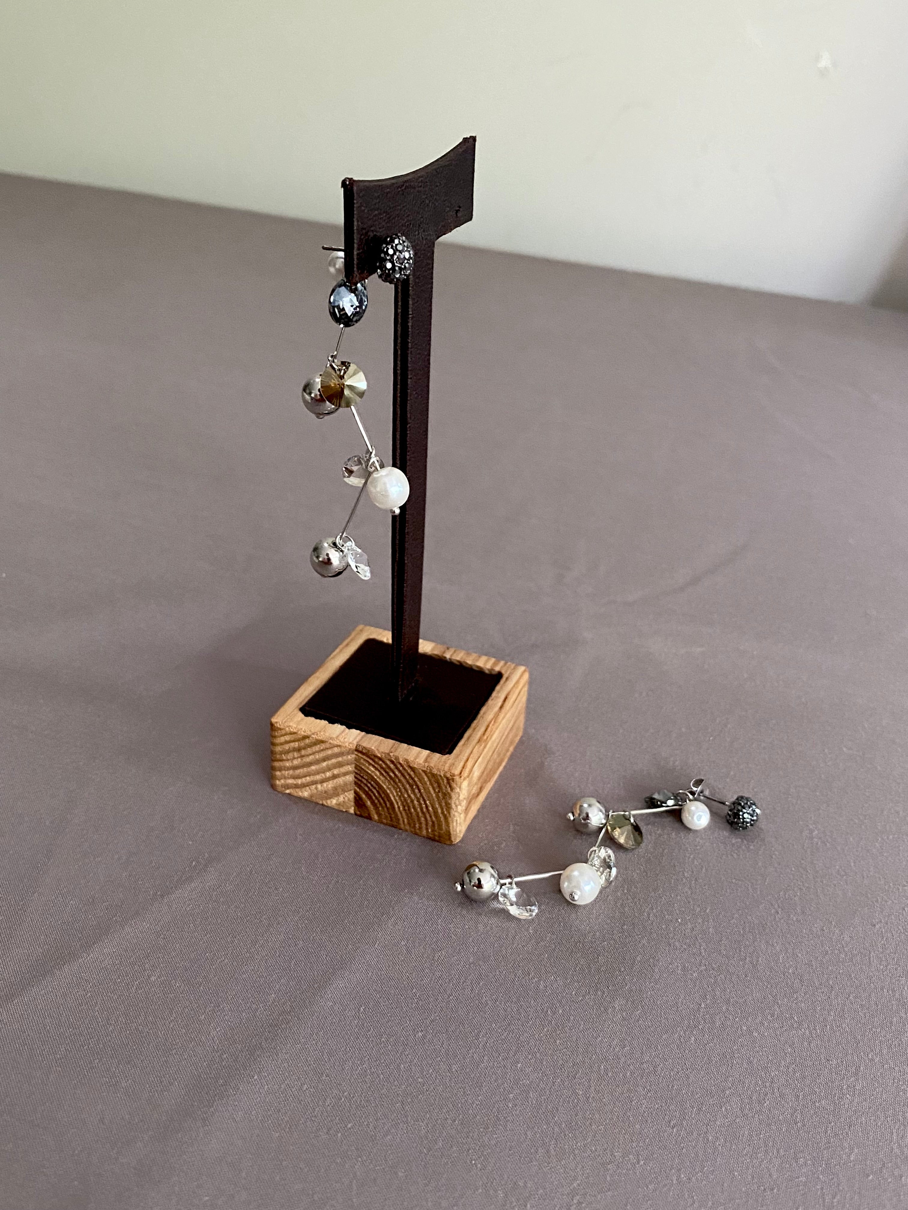 Swarovski Pearl & Crystal Cluster Drop Earrings (2 colors)