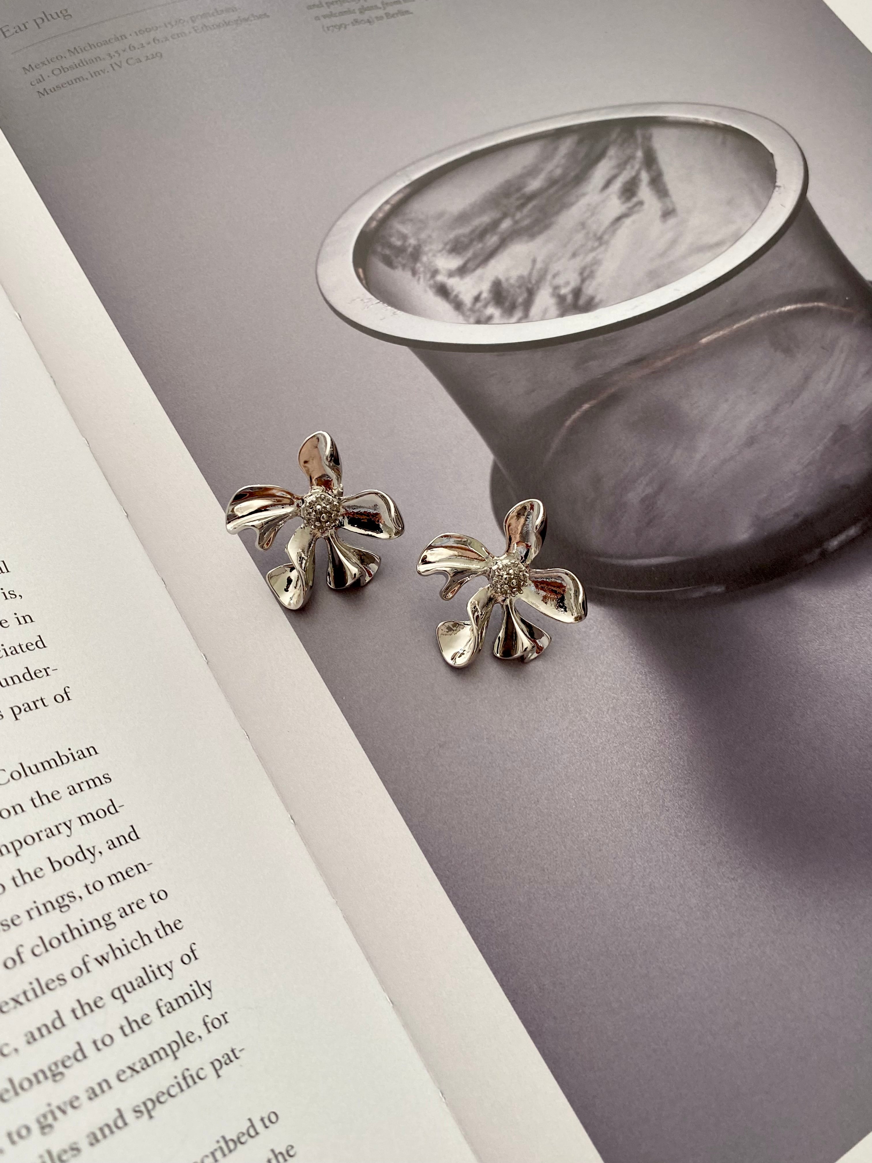 LIV229F12 (2 colours)