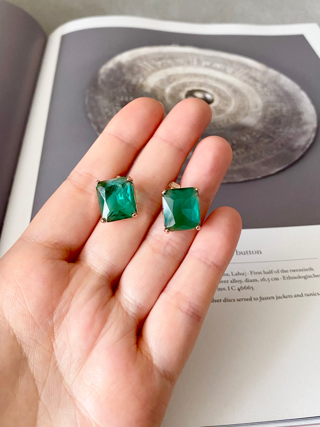 AUR88F12 (3 colours)