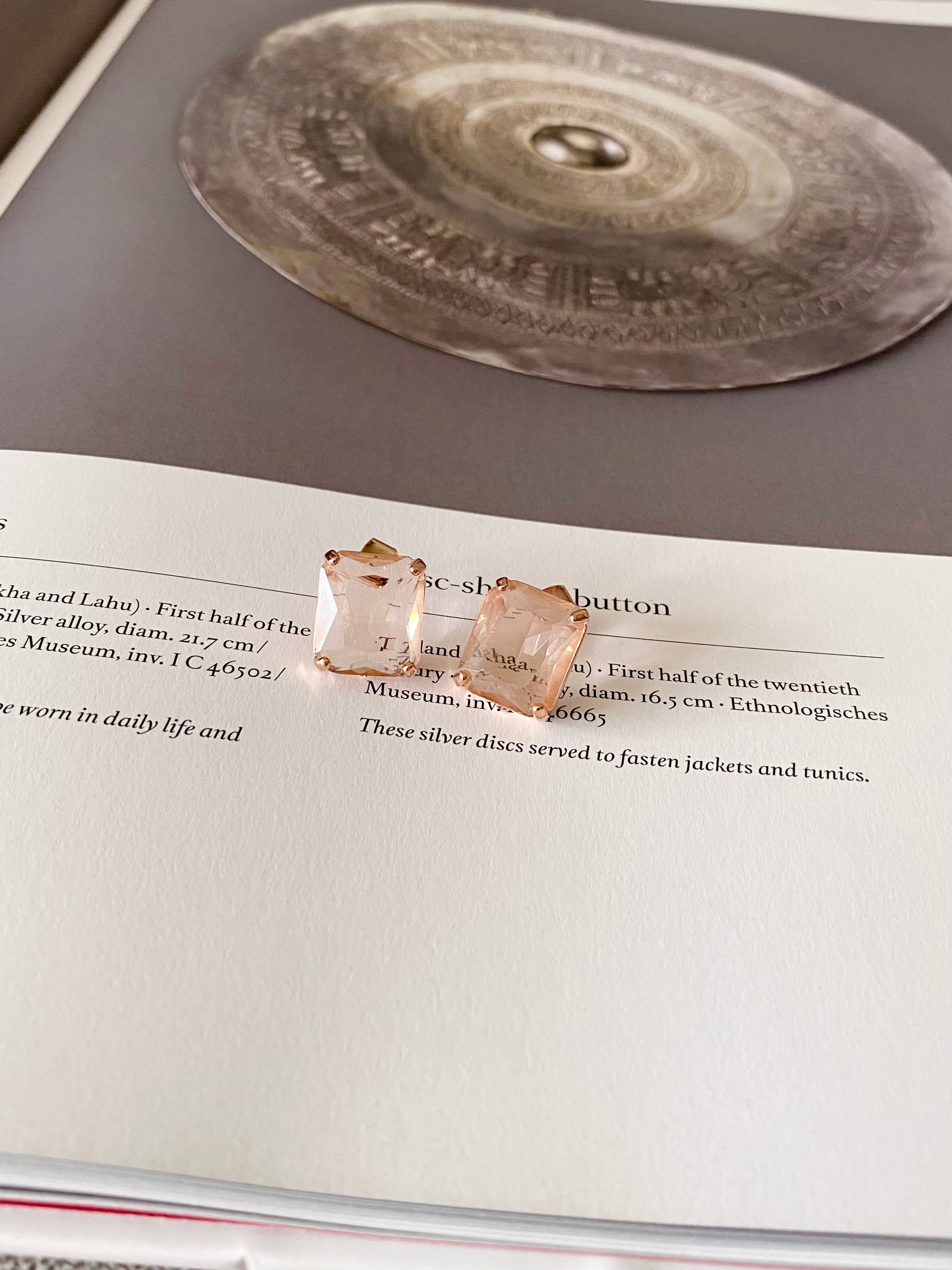 AUR88F12 (3 colours)