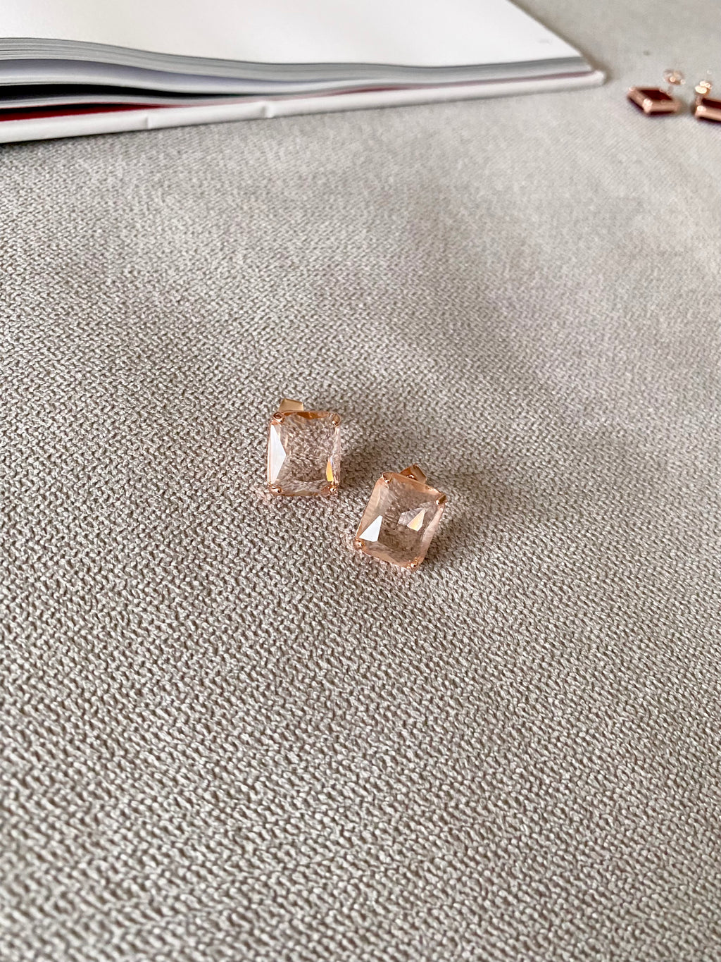 AUR88F12 (3 colours)