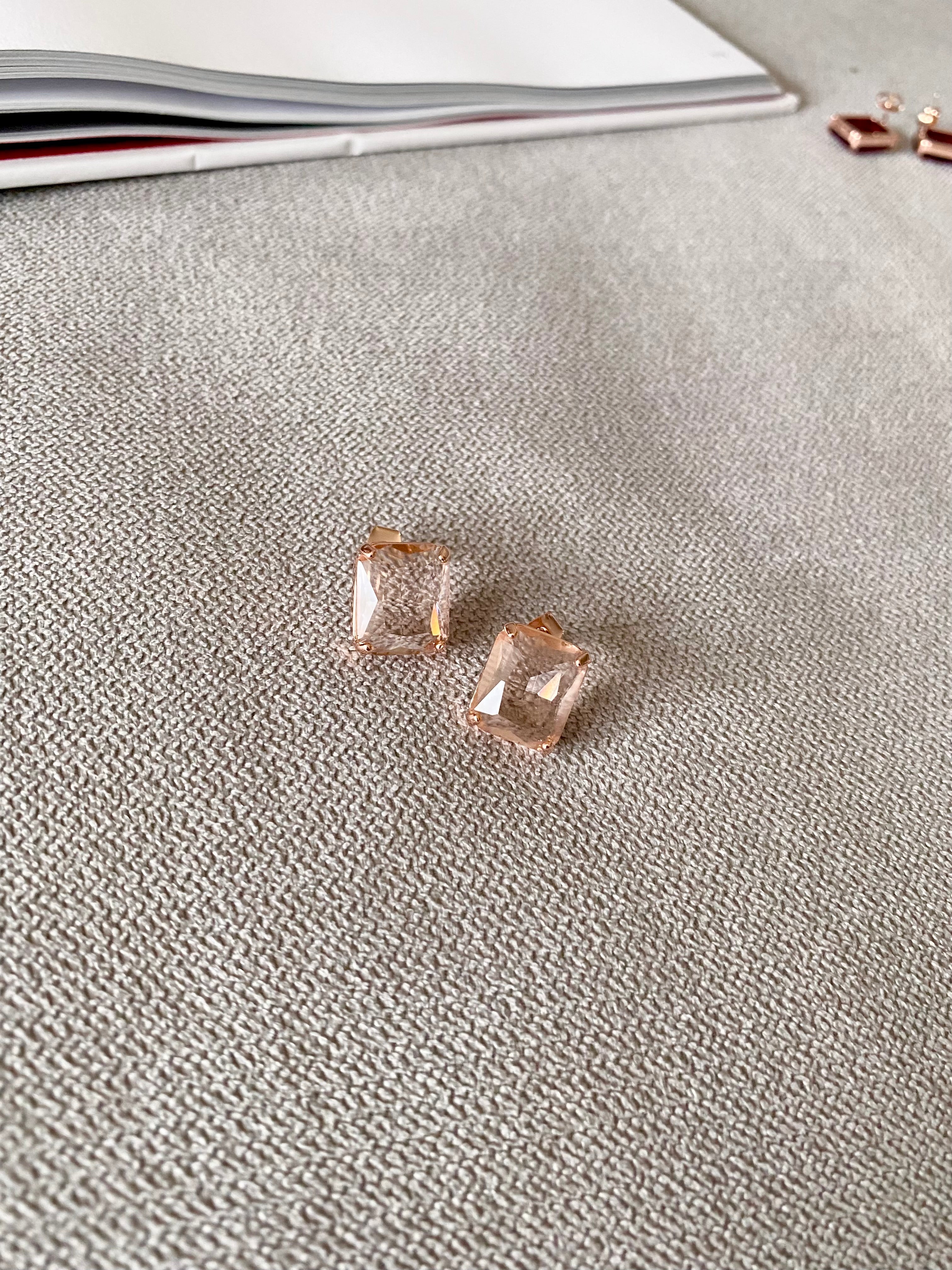 AUR88F12 (3 colours)