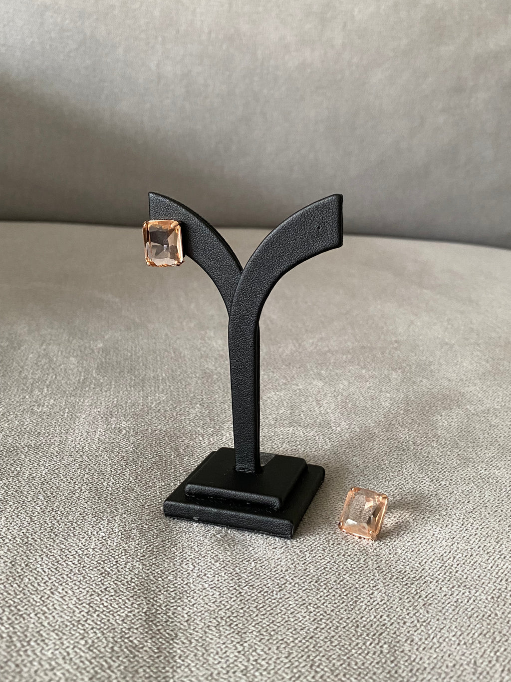 AUR88F12 (3 colours)