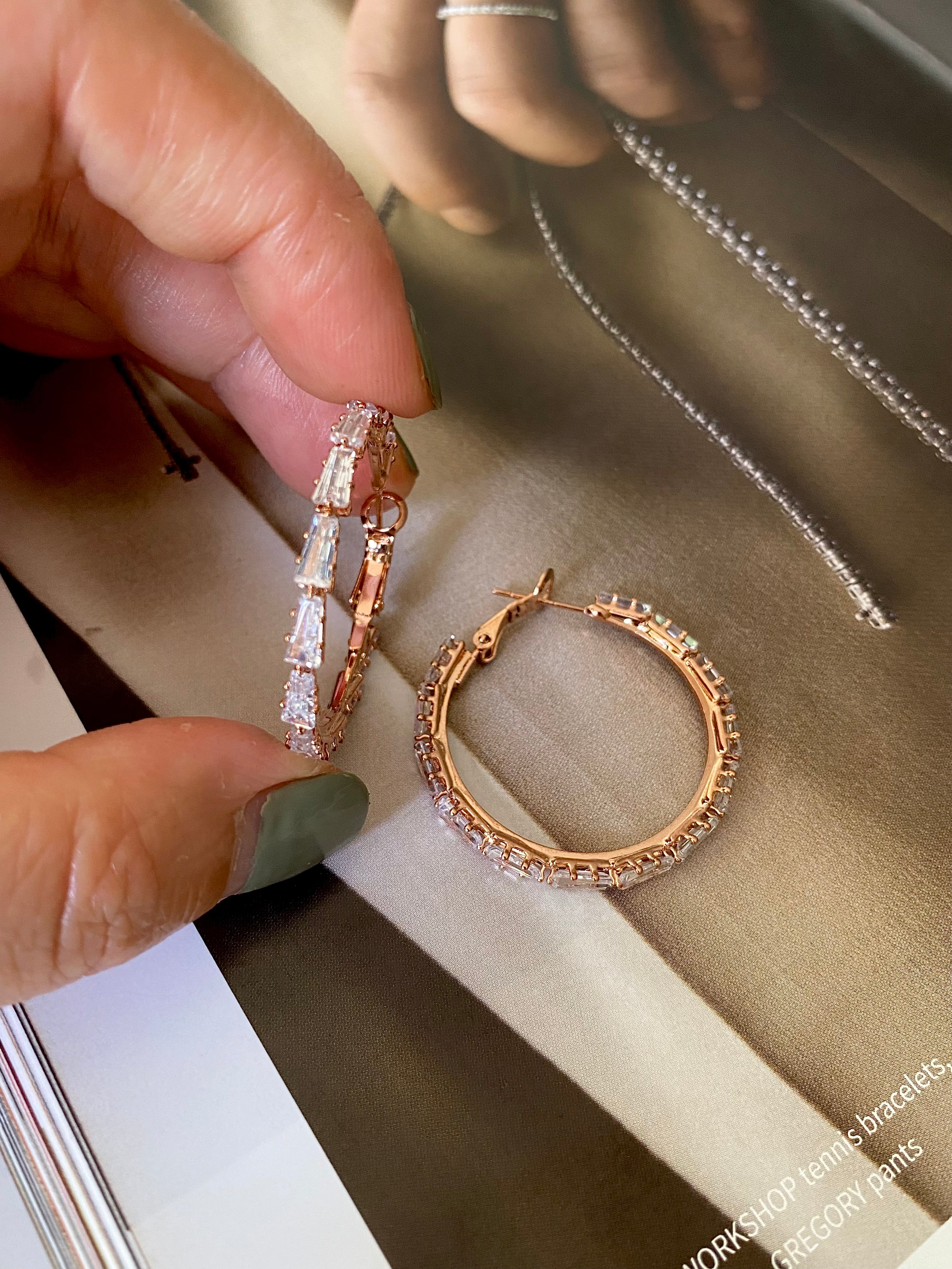 AUR119F22 (3 colours)