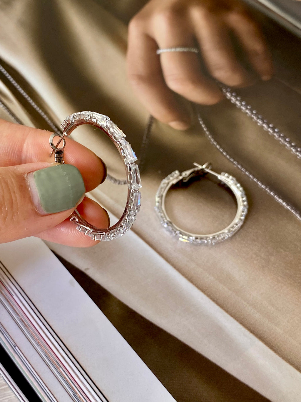 AUR119F22 (3 colours)