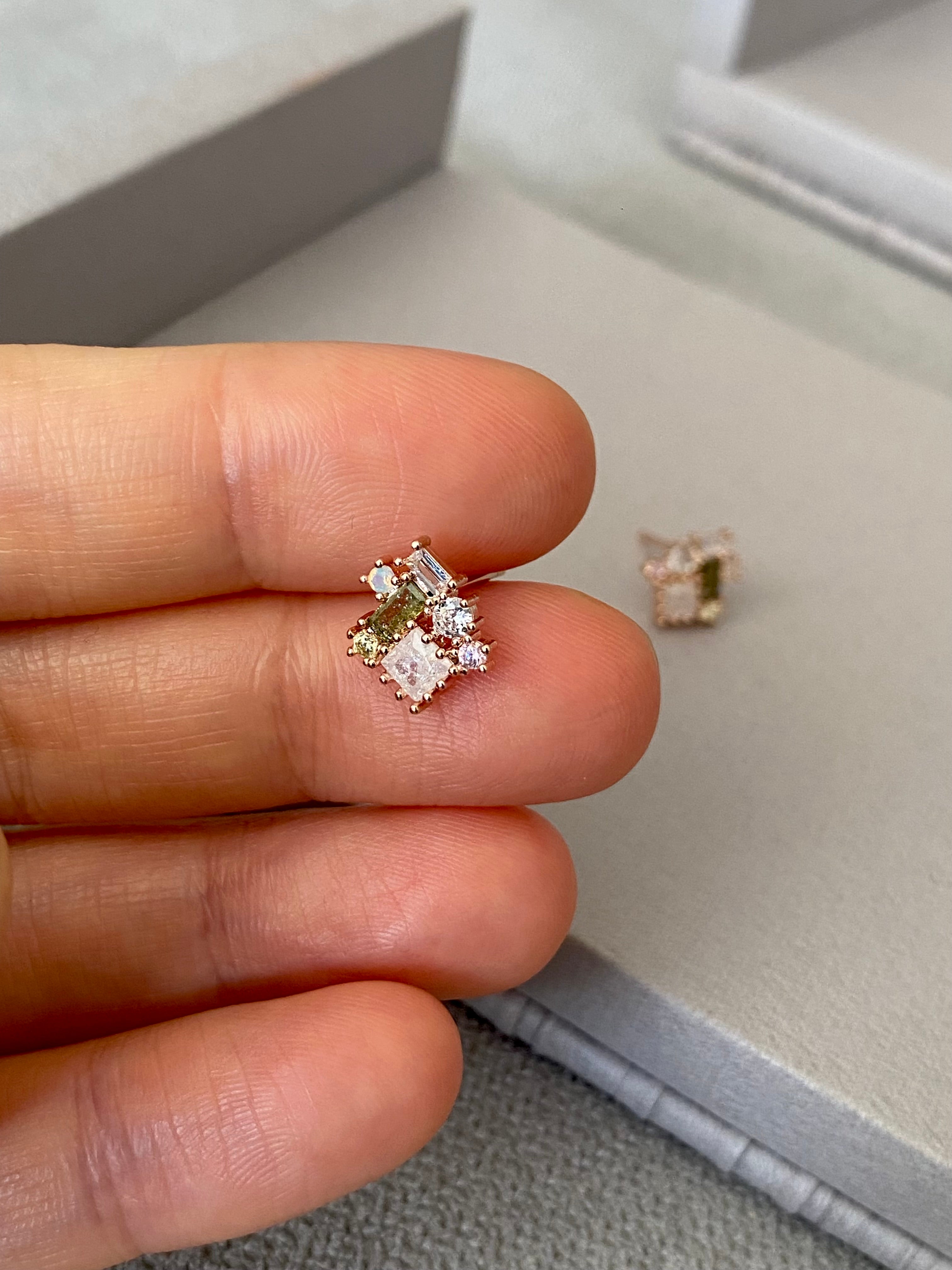 AUR95F12 (2 colours)