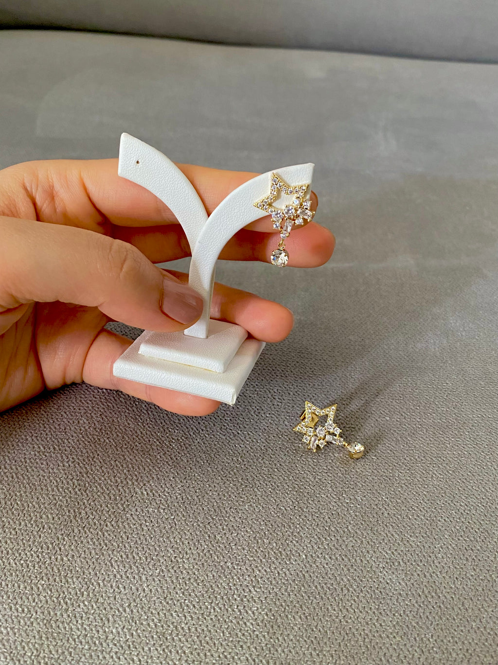 SHA204H12 (2 colours)