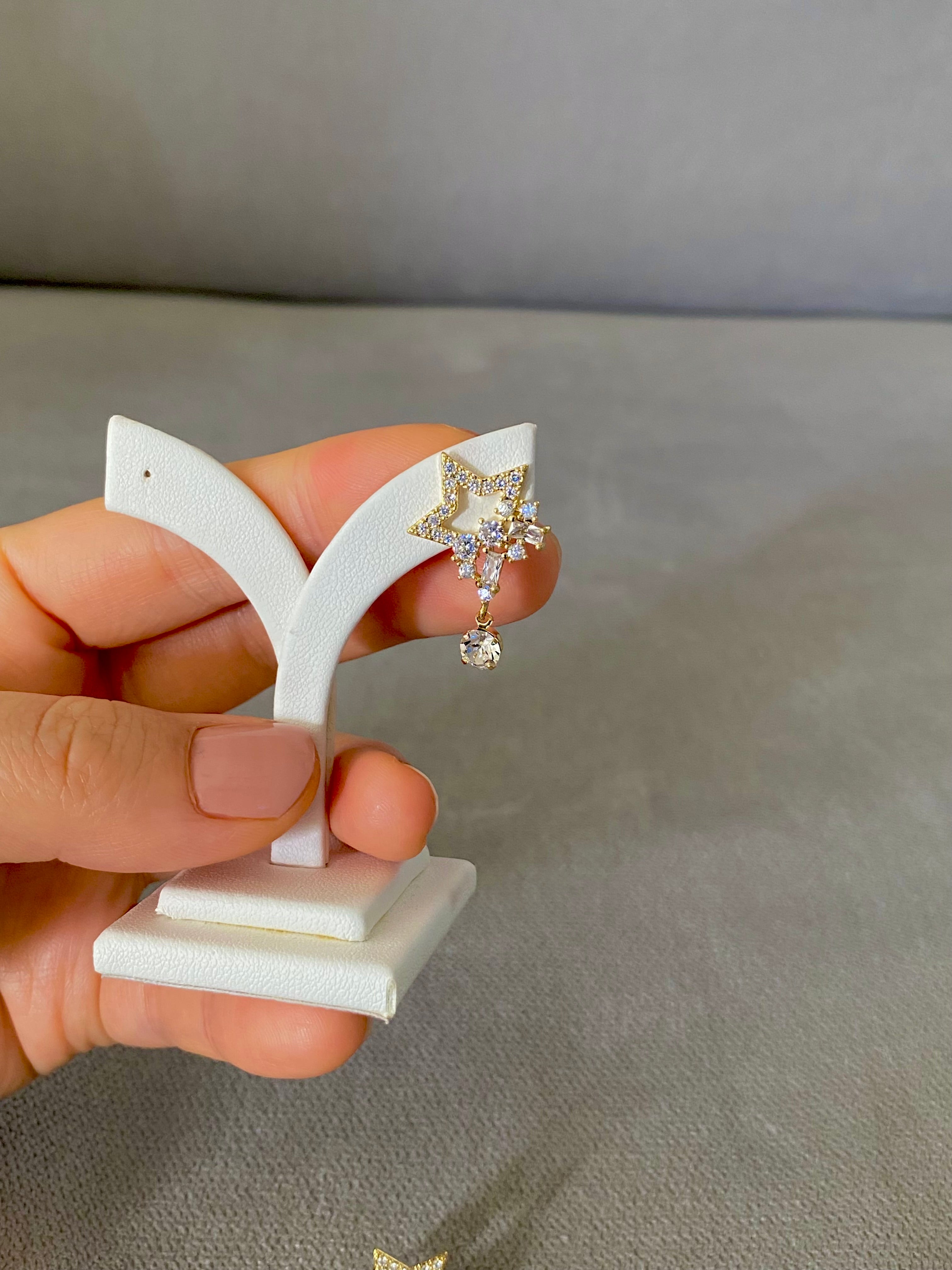 SHA204H12 (2 colours)