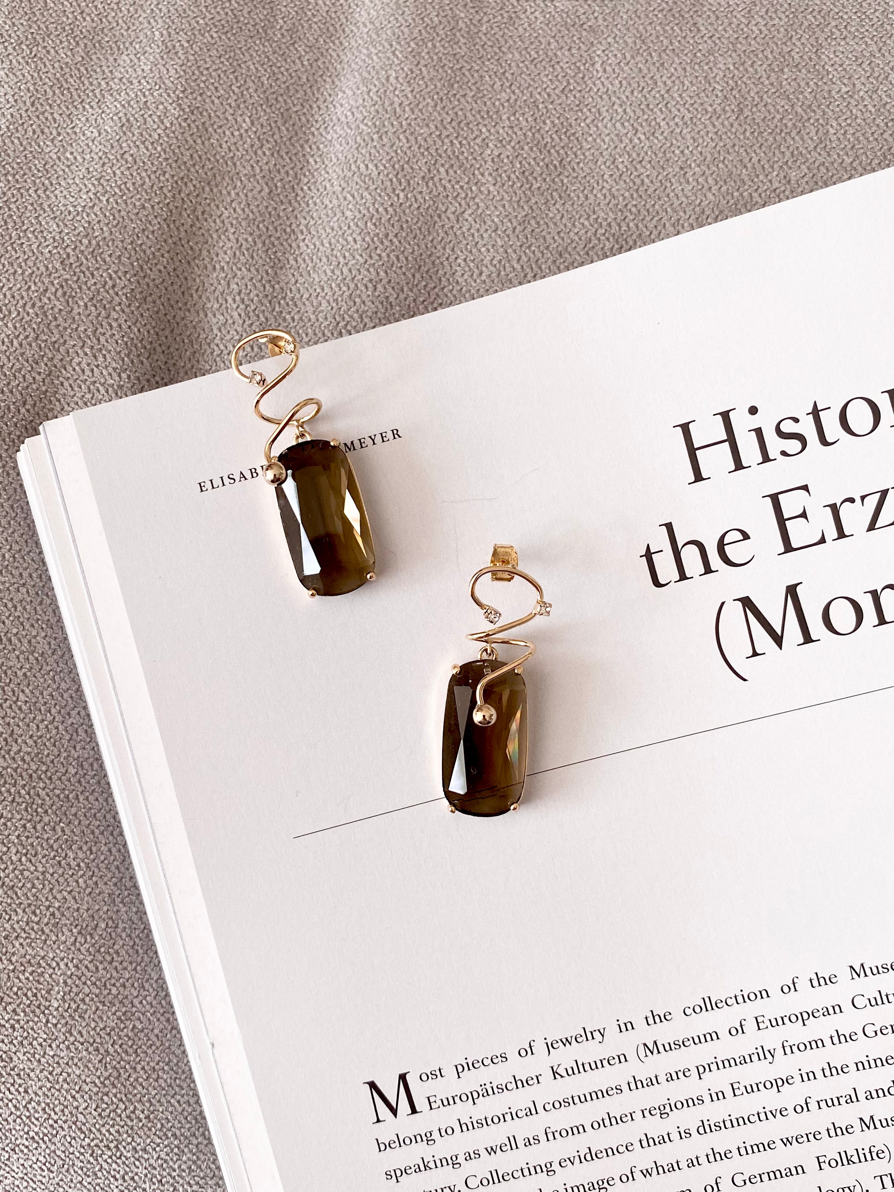 AUR107F15 (3 colours)