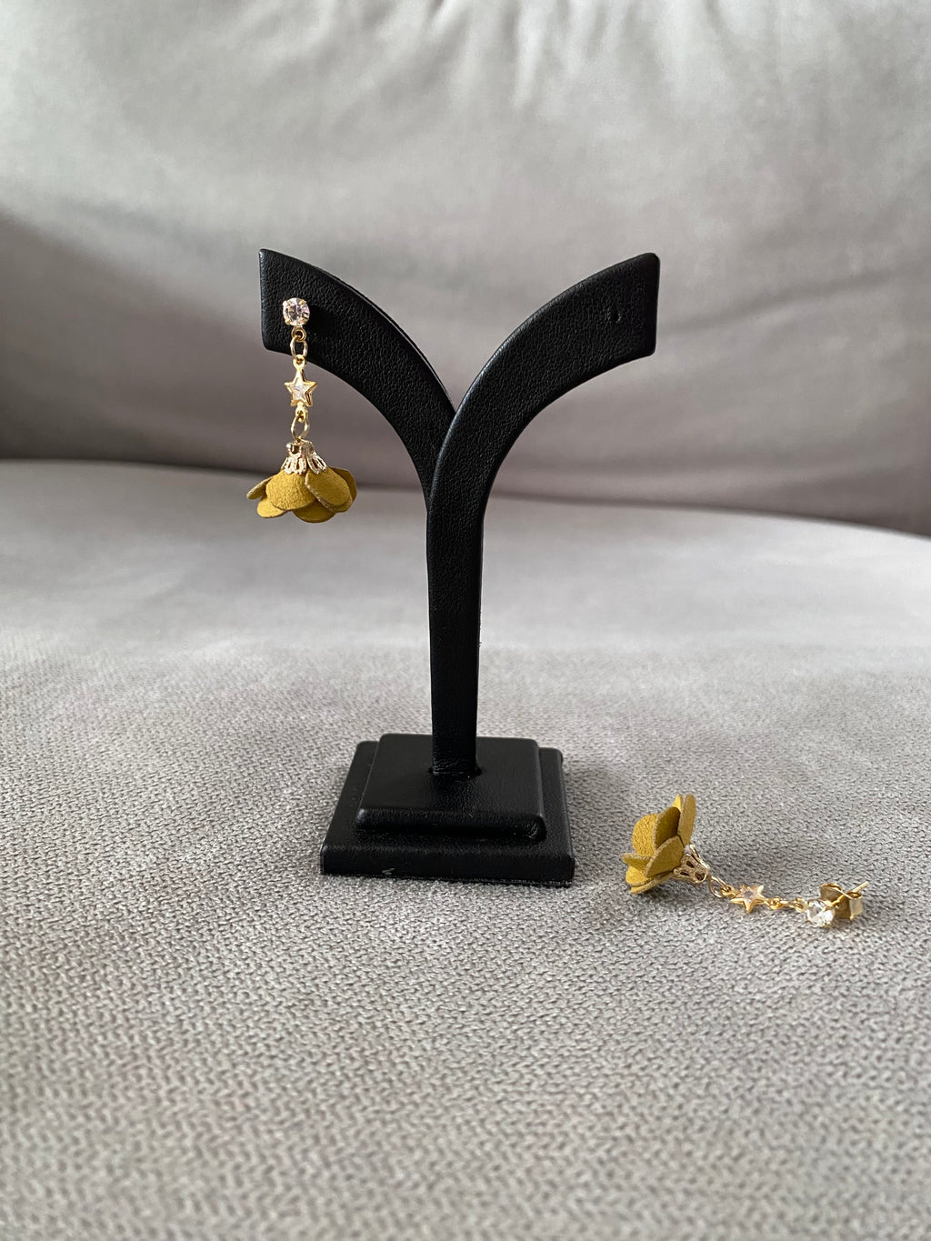 MIR52F12 (2 colours)