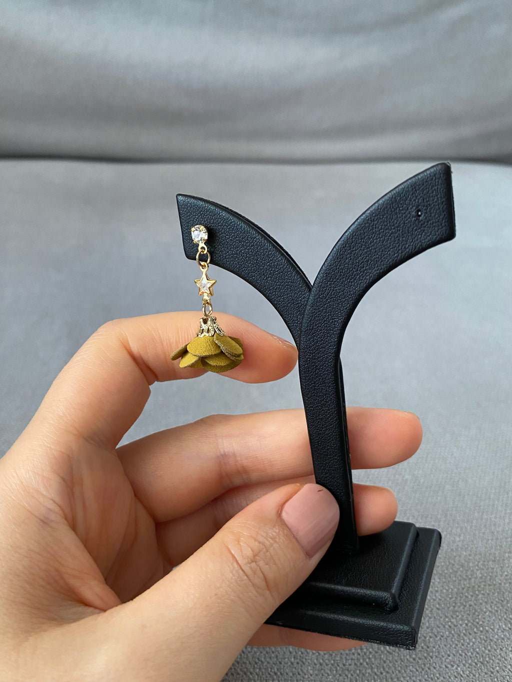 MIR52F12 (2 colours)