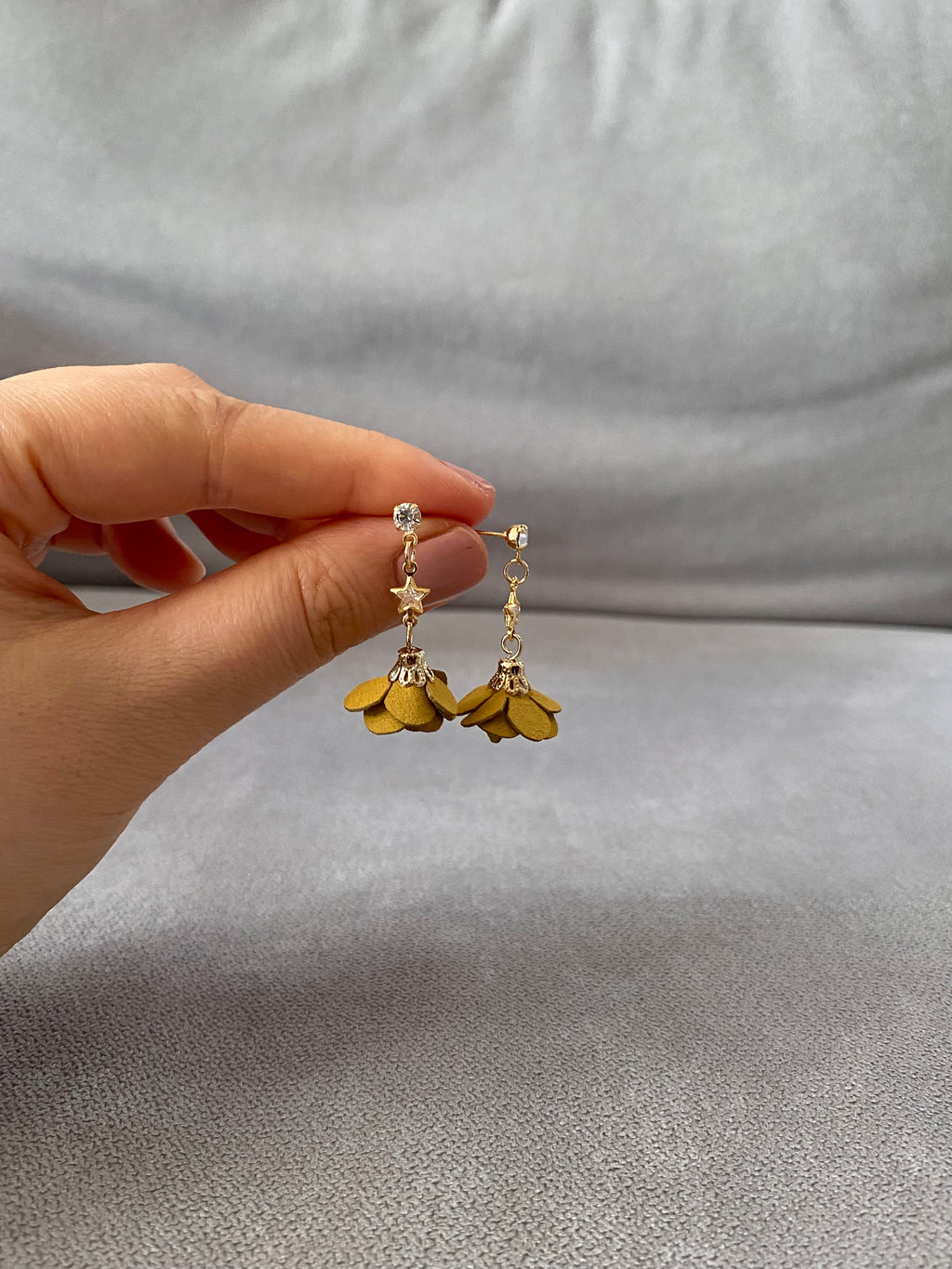 MIR52F12 (2 colours)