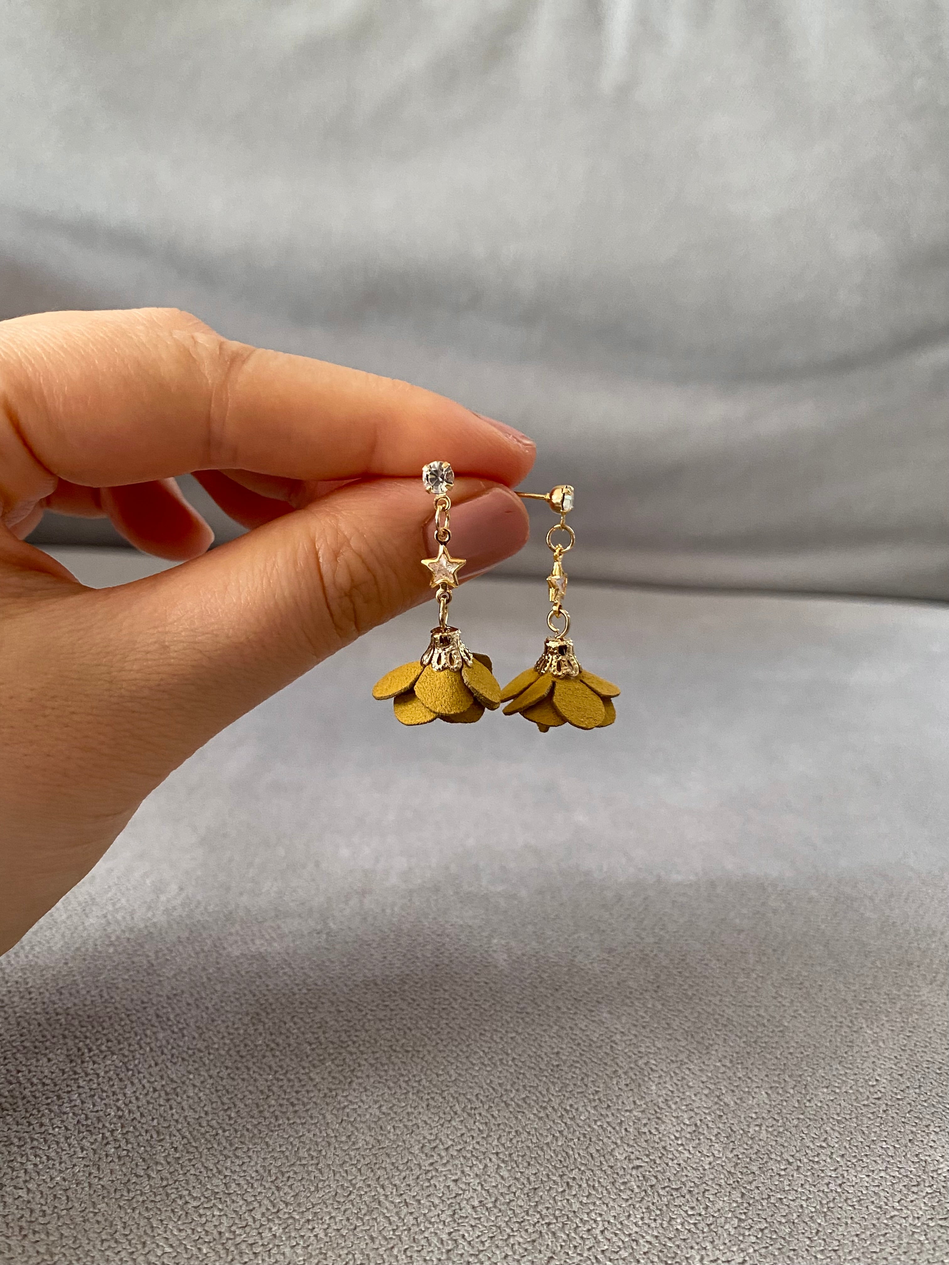 MIR52F12 (2 colours)