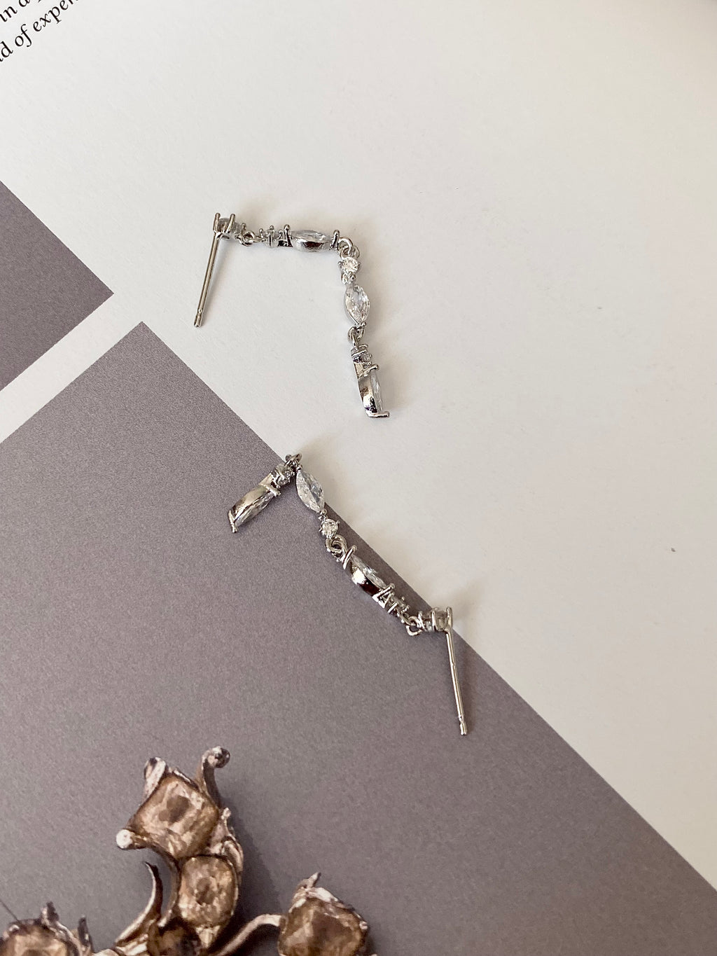 AUR101H12 (2 colours)