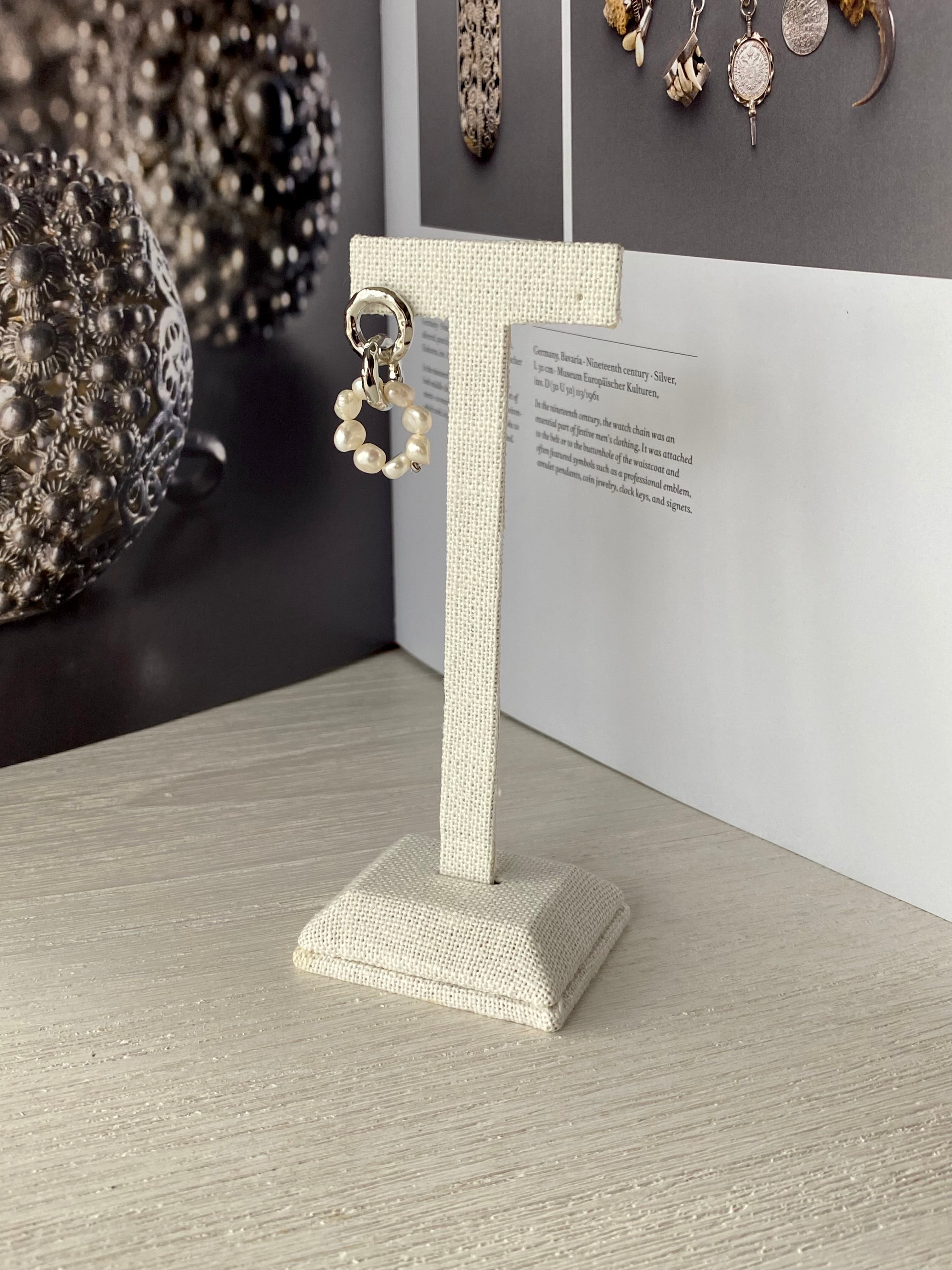 LOR55F12 (2 colours)