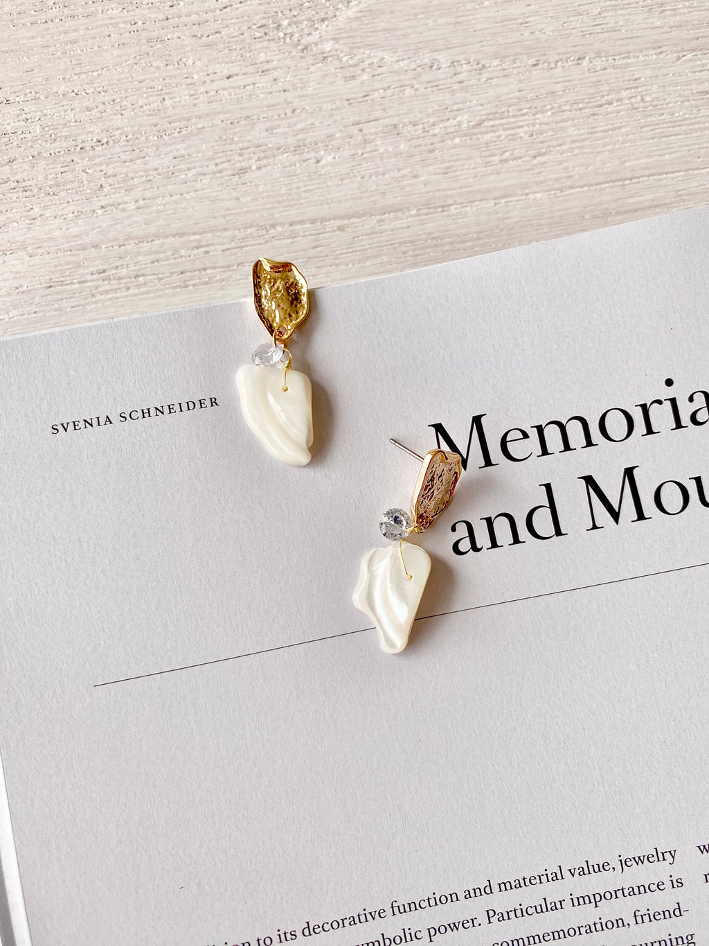 LOR57F13 (2 colours)