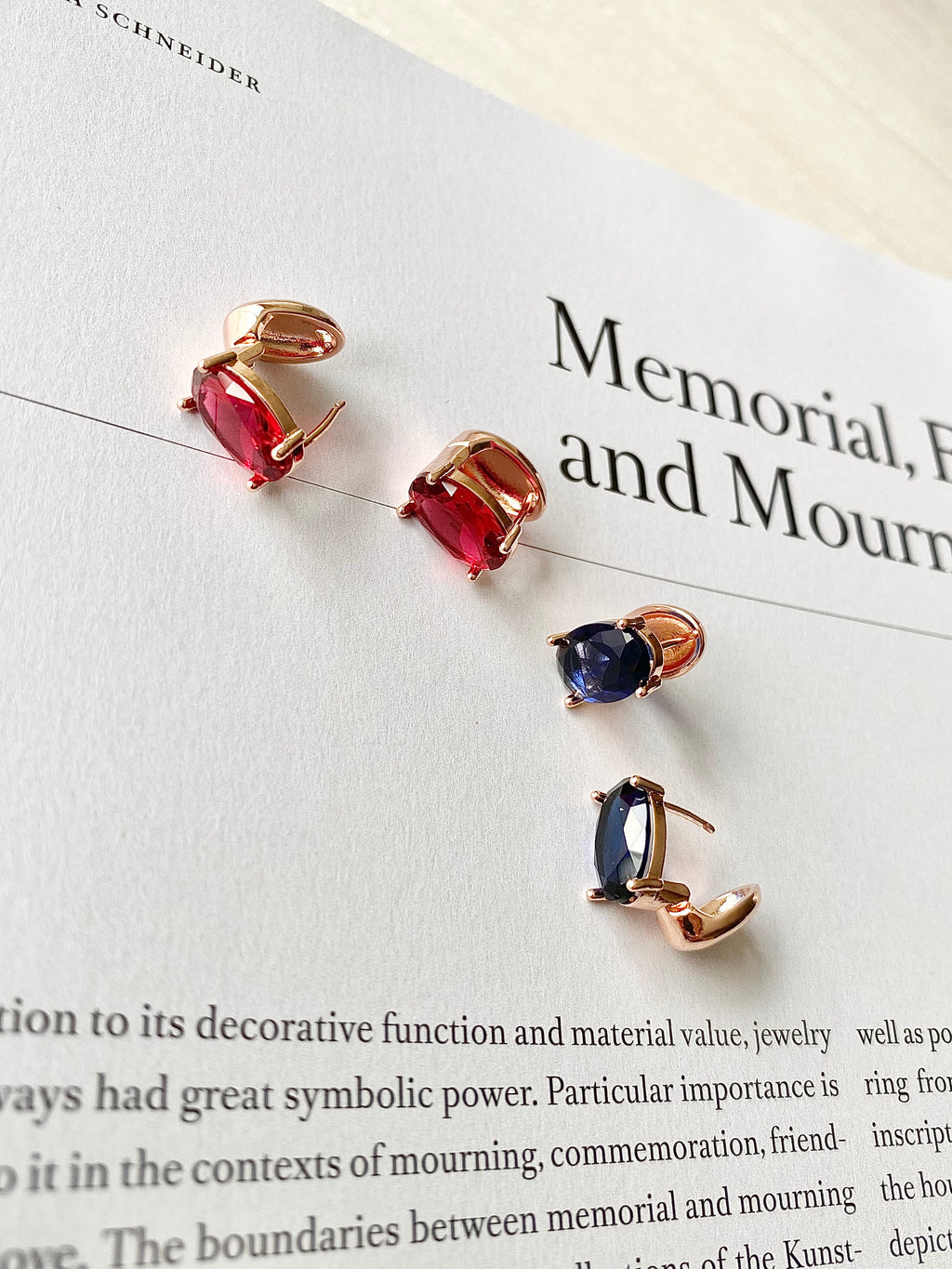 AUR97F15 (2 colours)