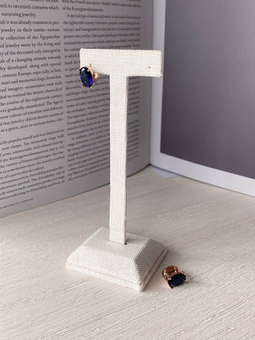 AUR97F15 (2 colours)