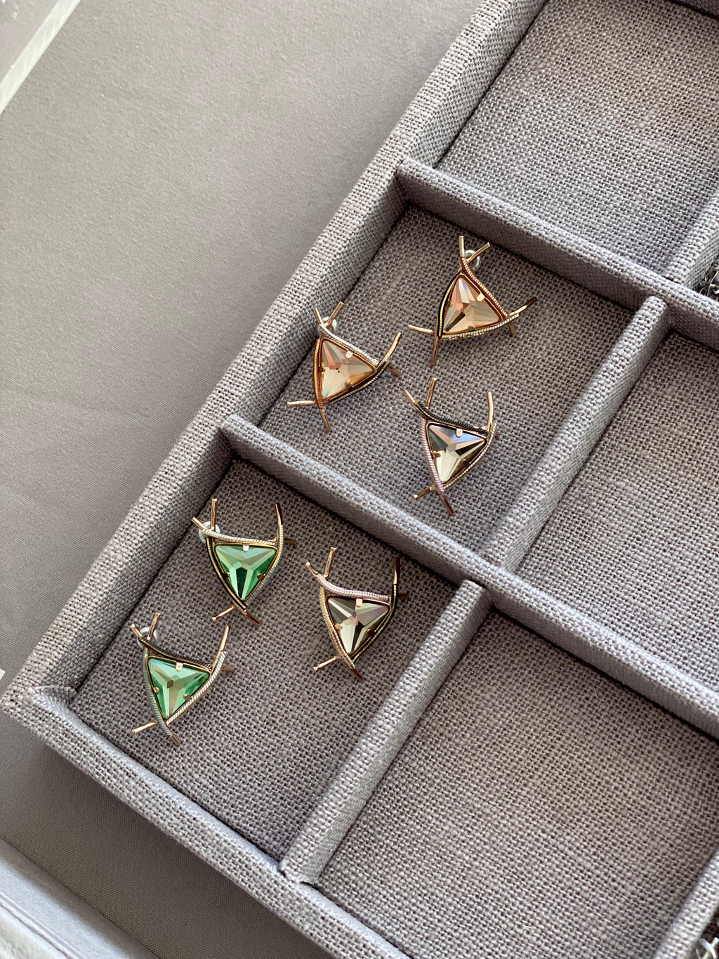 AUR104H24 (3 colours)