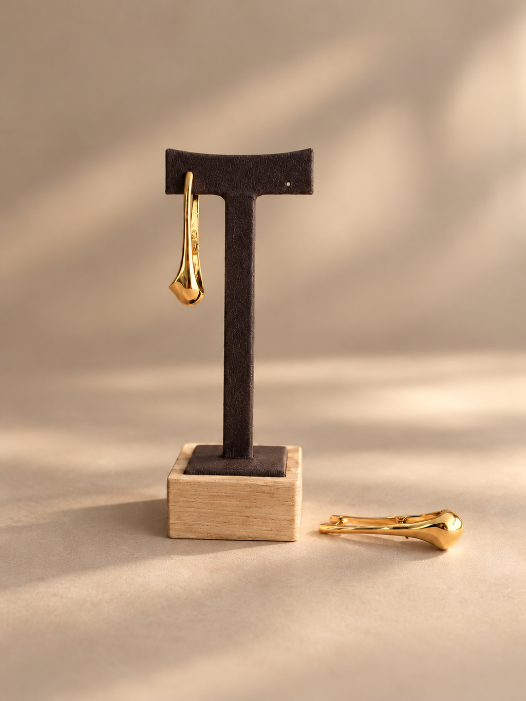 Fluid Drop Earrings (2 colors) - LIV294