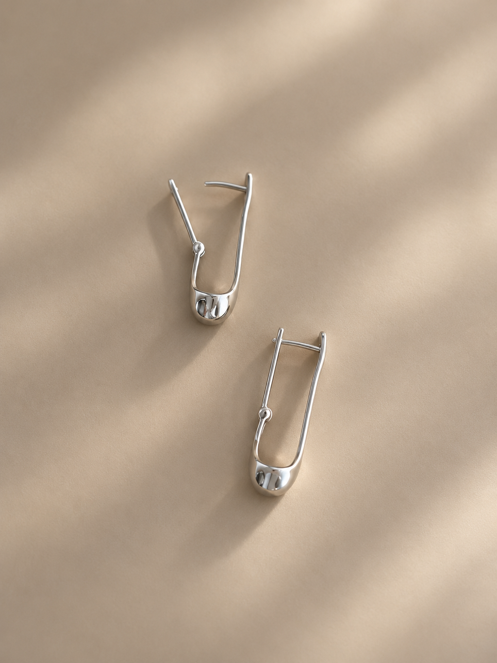 Fluid Drop Earrings (2 colors) - LIV294