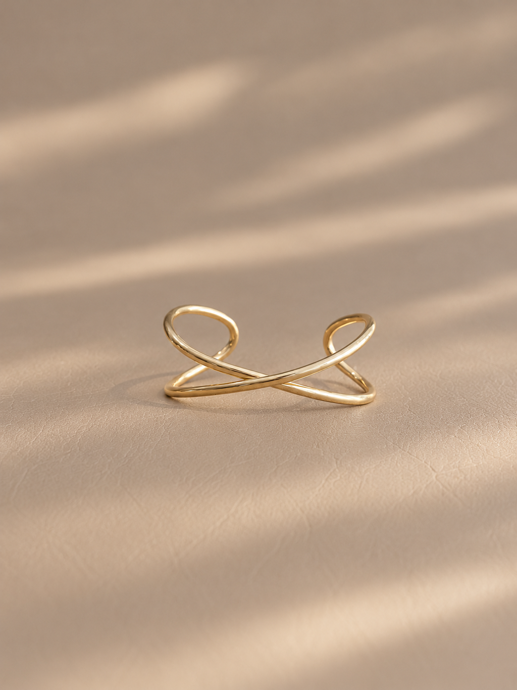 Sculptural Cross Cuff Bangle (2 colors) - LIV317