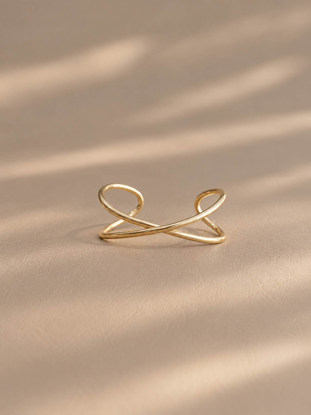 Sculptural Cross Cuff Bangle (2 colors) - LIV317