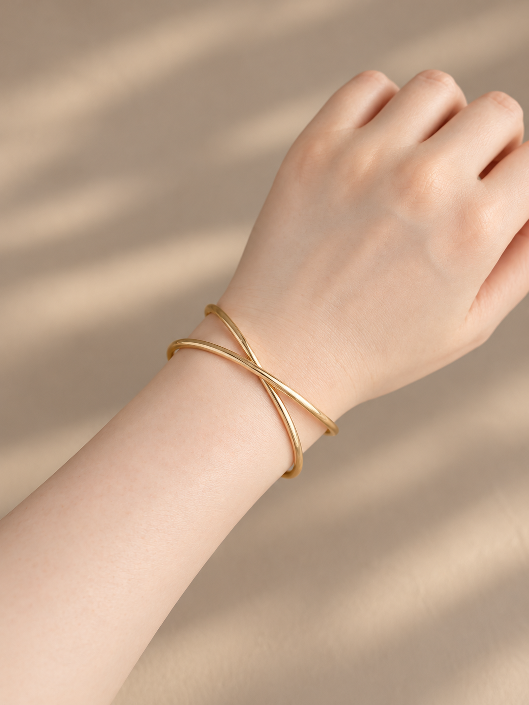 Sculptural Cross Cuff Bangle (2 colors) - LIV317