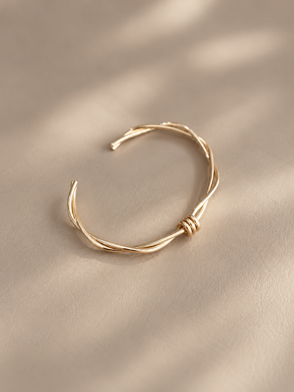 Intertwined Knot Cuff Bangle (2 colors) - LIV320