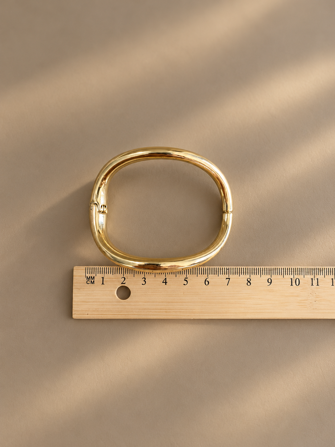Wave Hinged Bangle - LIV327