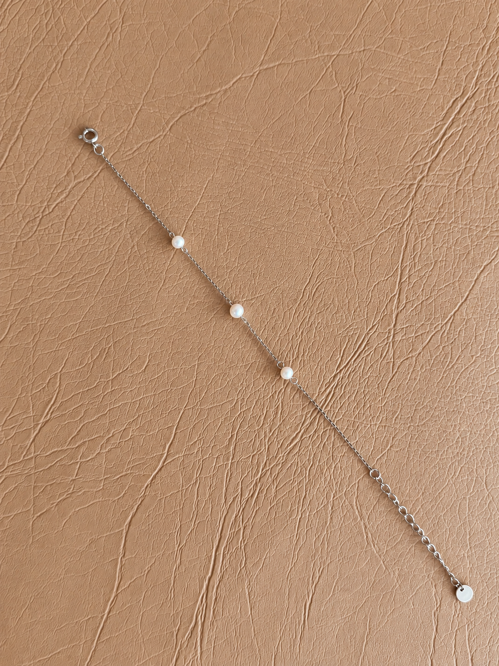 Neila Quiet Interval — Freshwater Pearl Bracelet