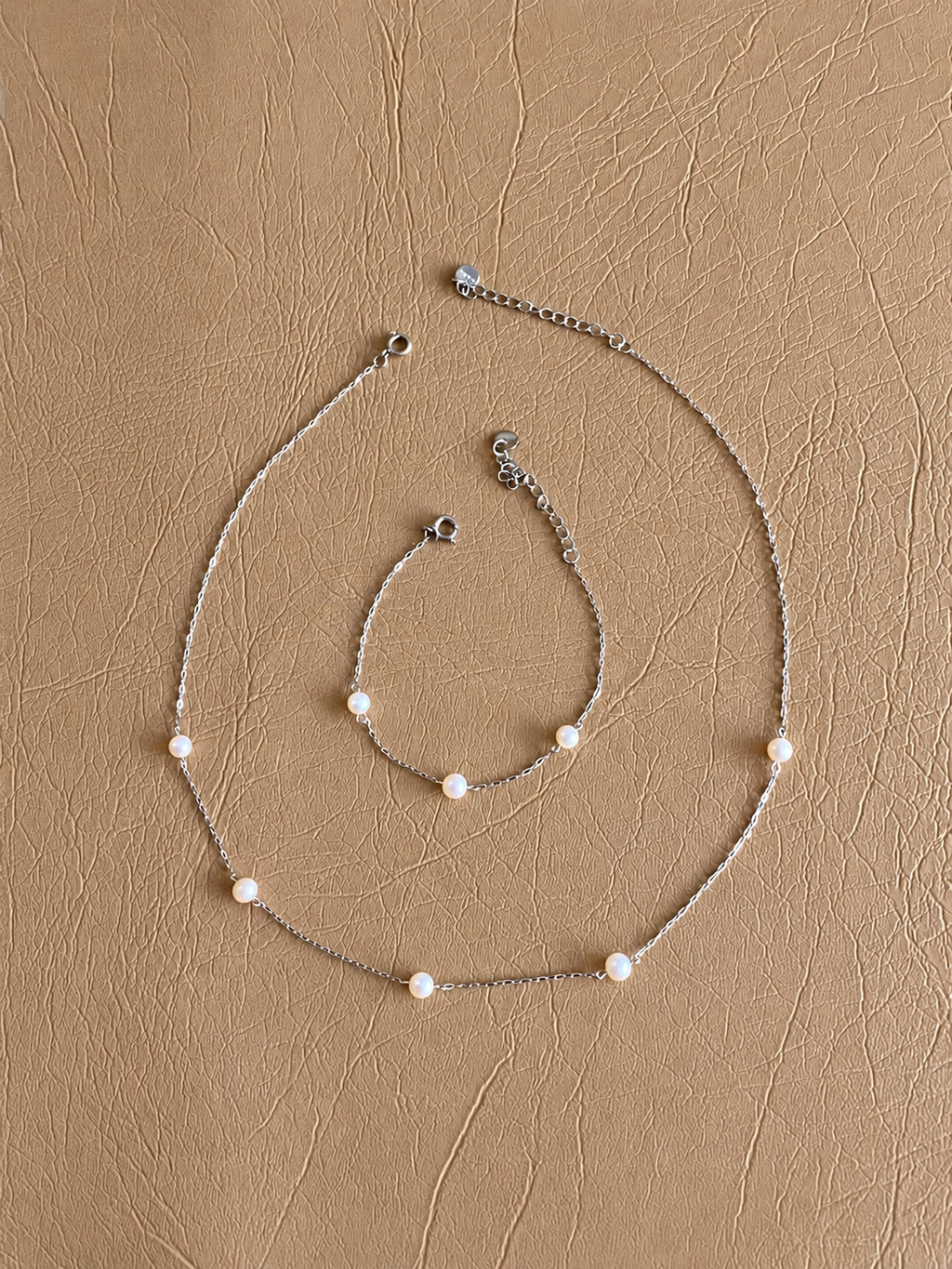 Neila Quiet Interval — Freshwater Pearl Necklace - NEI02N