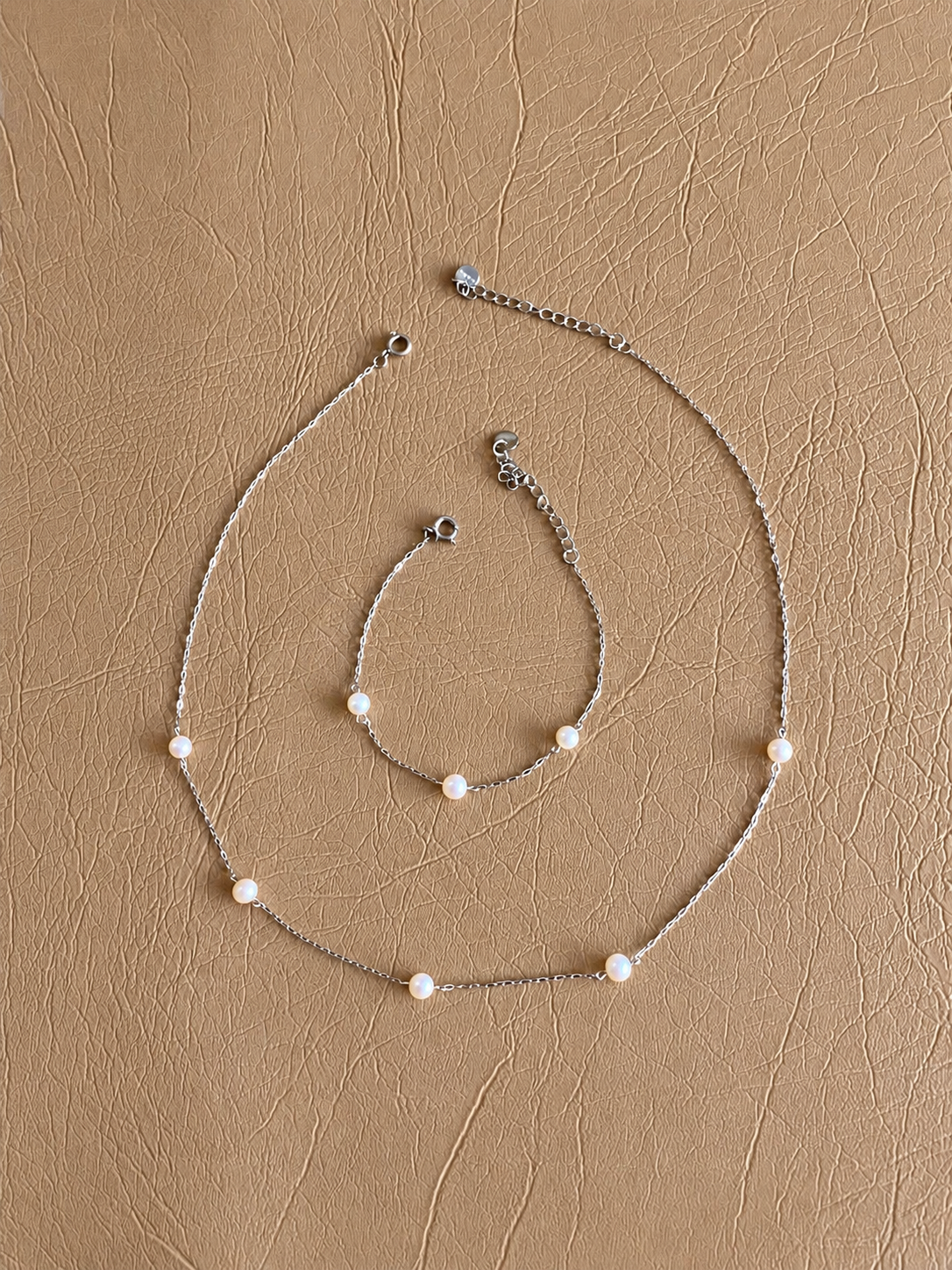 Neila Quiet Interval — Freshwater Pearl Necklace - NEI02N