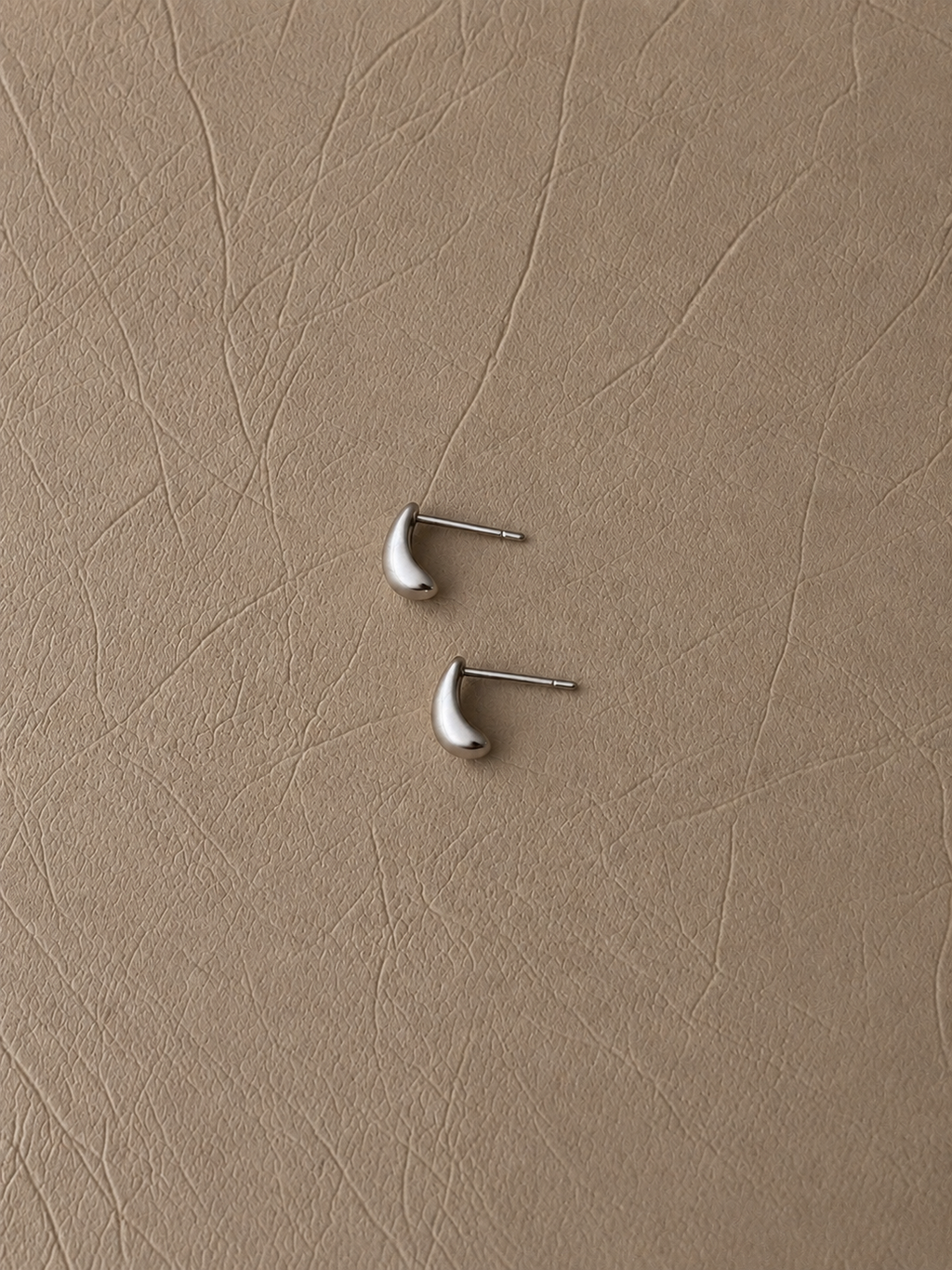 Drop Stud Earrings - SOR11