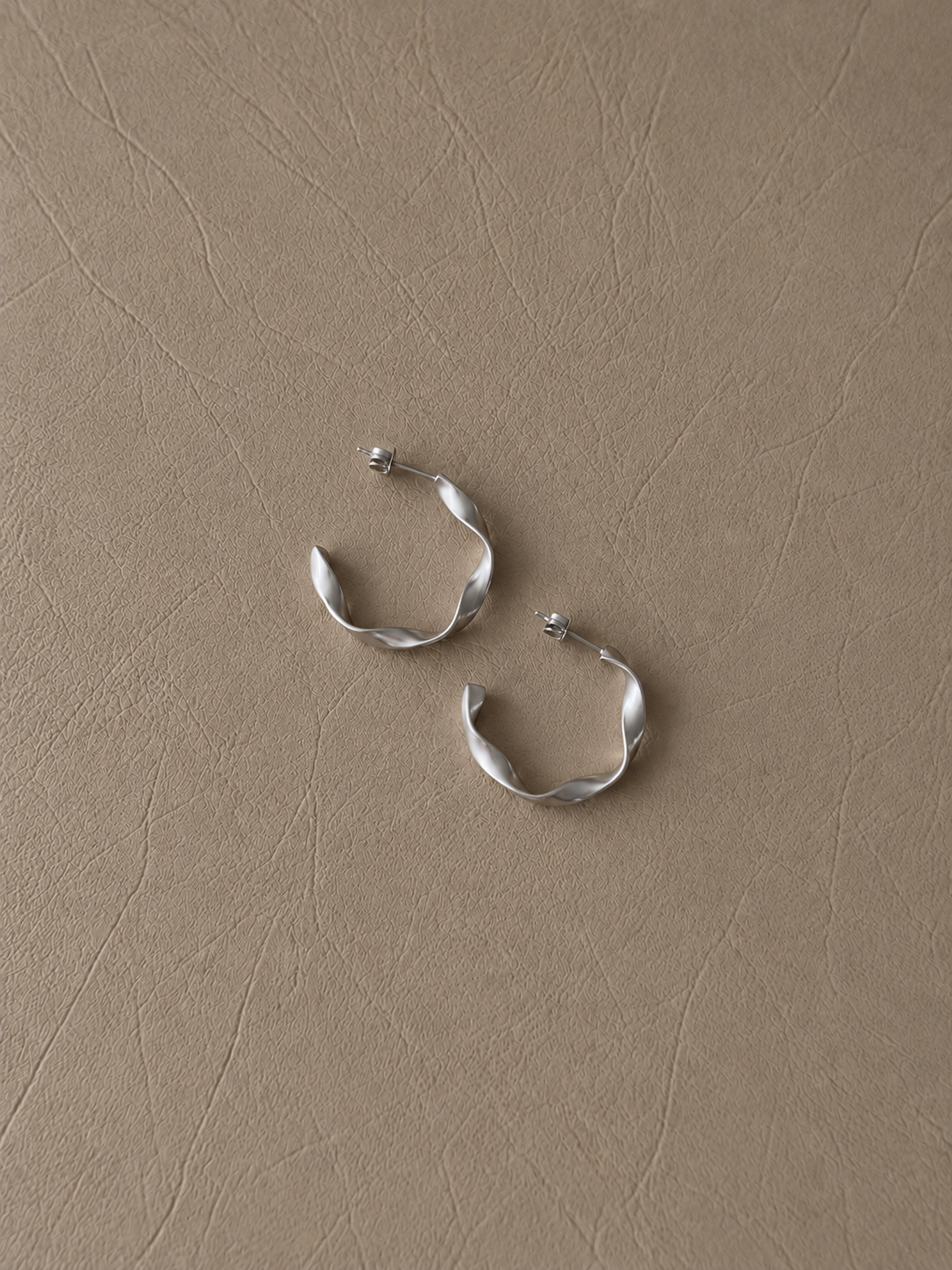 Twist Hoop Earrings - SOR14