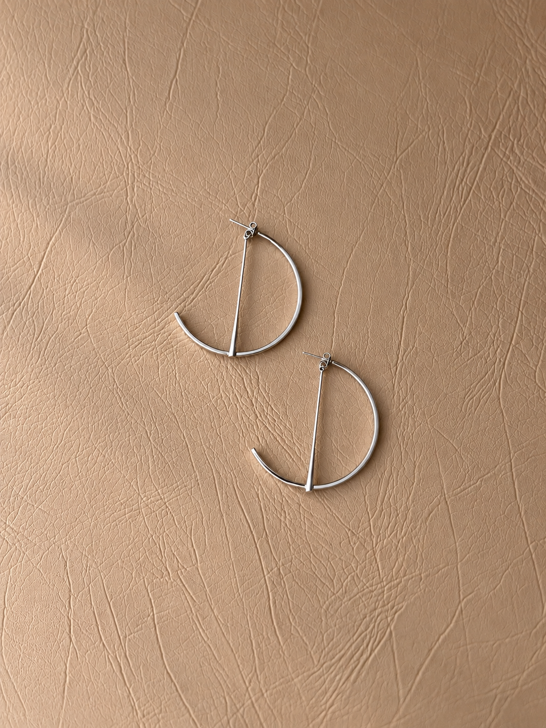Geometric Open Hoop Earrings - ARE11