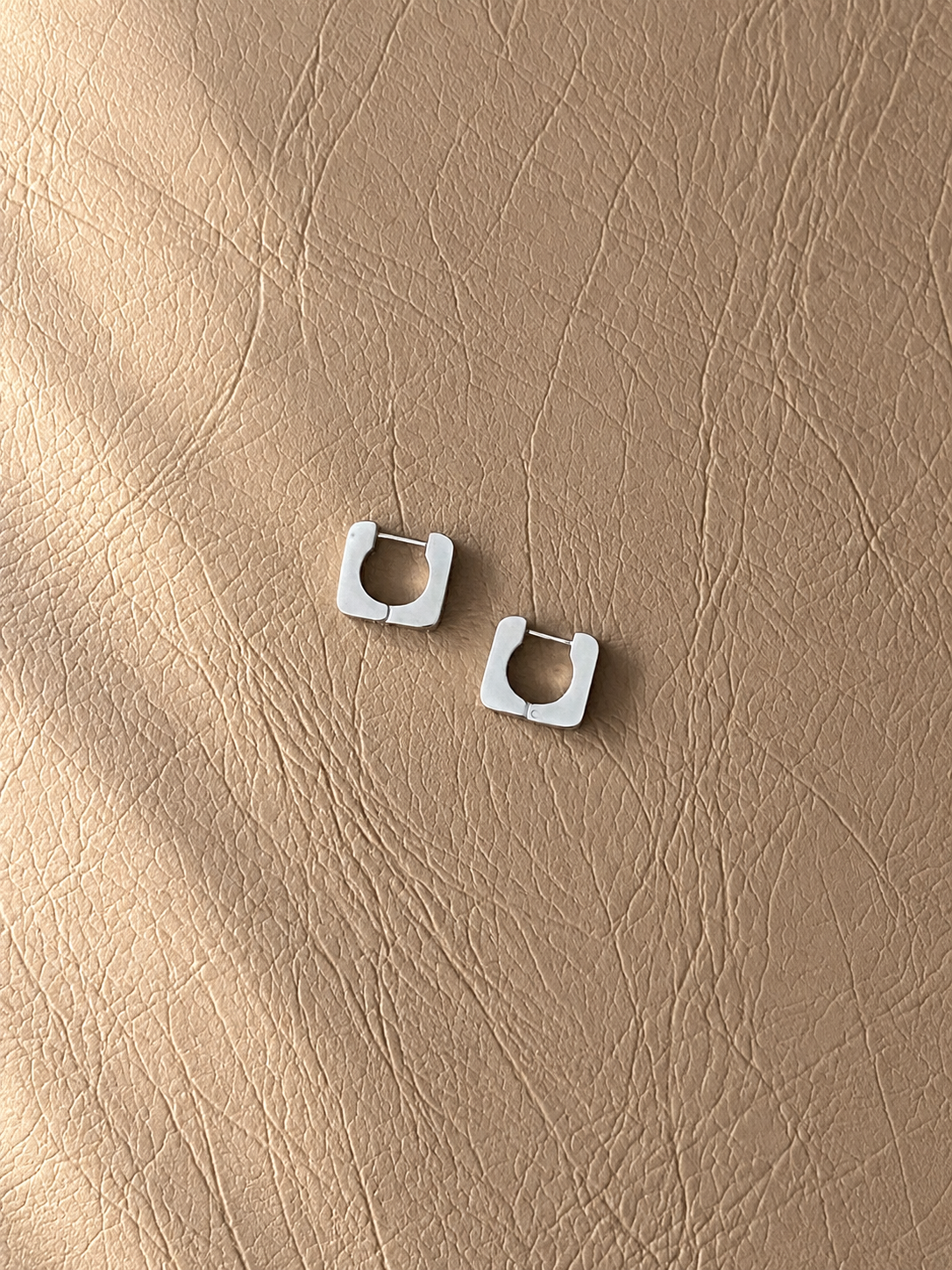 Geometric Square Hoop Earrings - SOR24