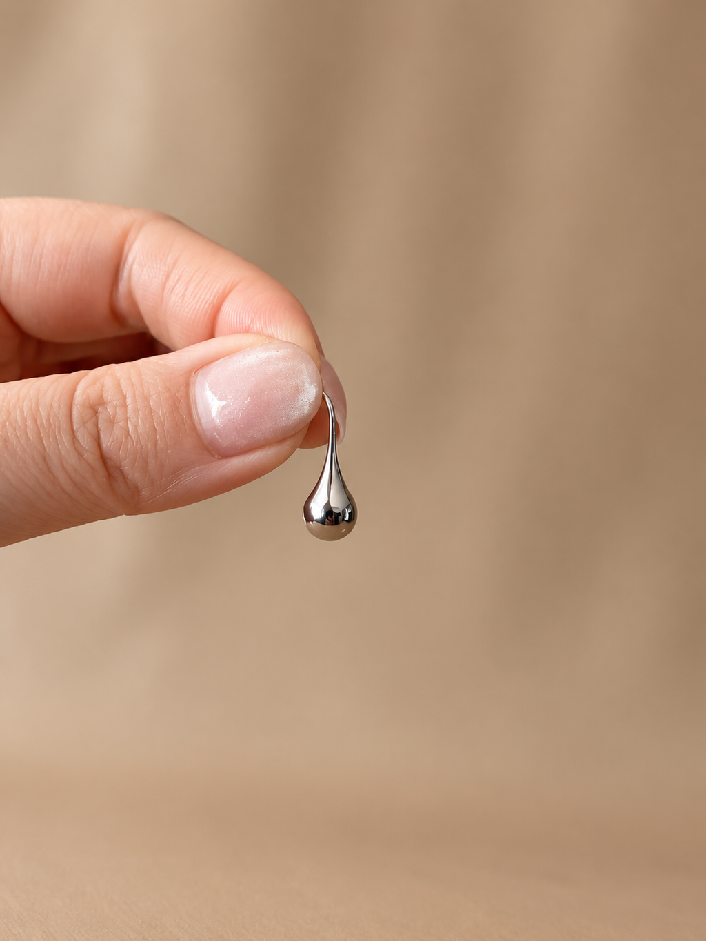 Sculpted Teardrop Earrings - SOR32